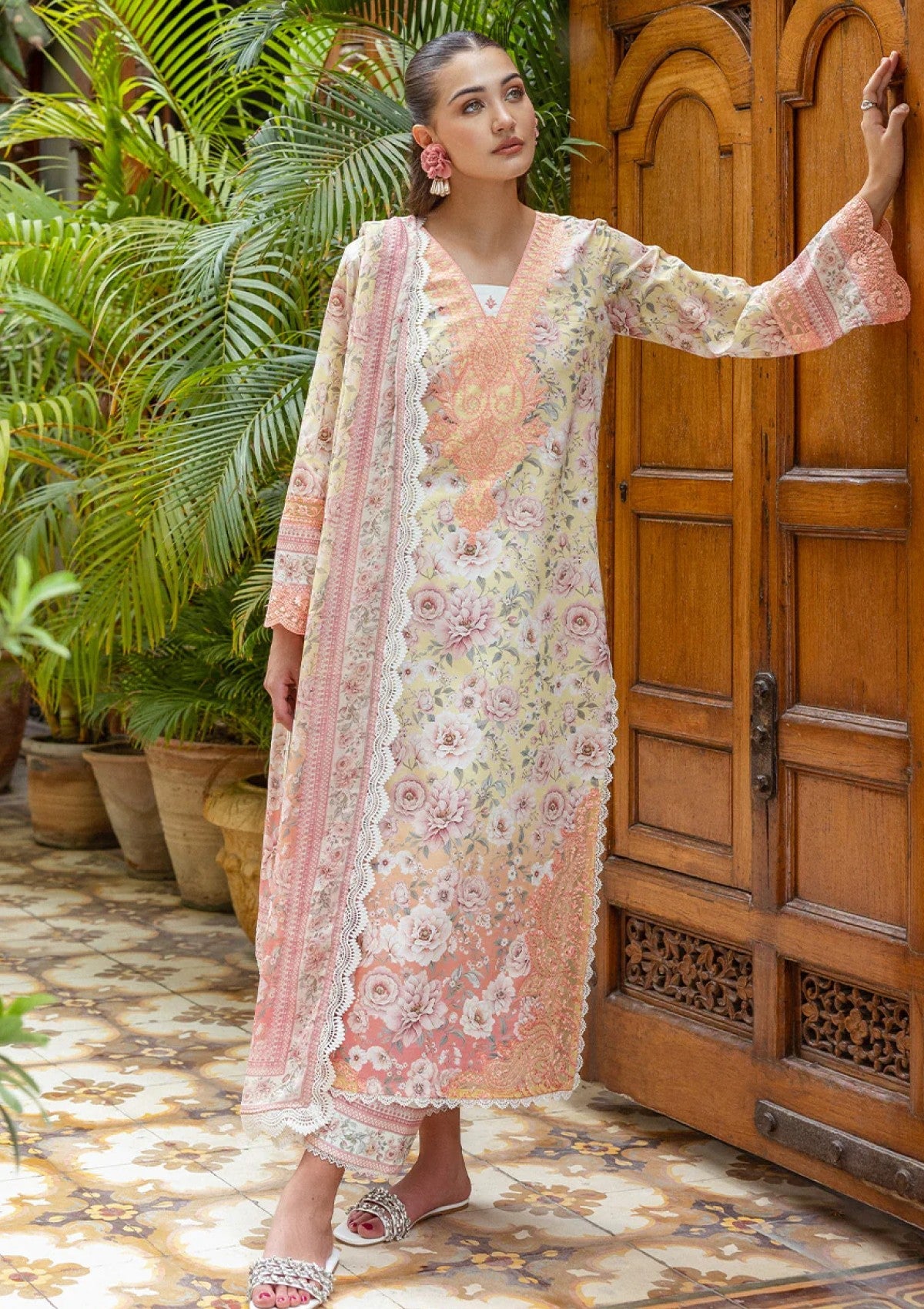 Lawn - Zainab Chottani - Tahra - Volume 2 - Pernia