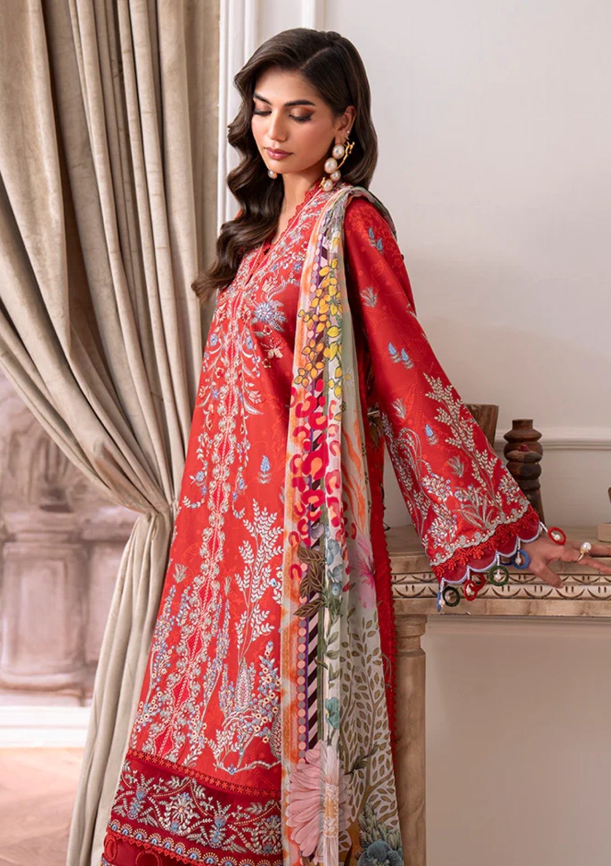 Winter - Roheenaz - Aezel - Embroidered Cambric - RC25#07 B - Lyrah