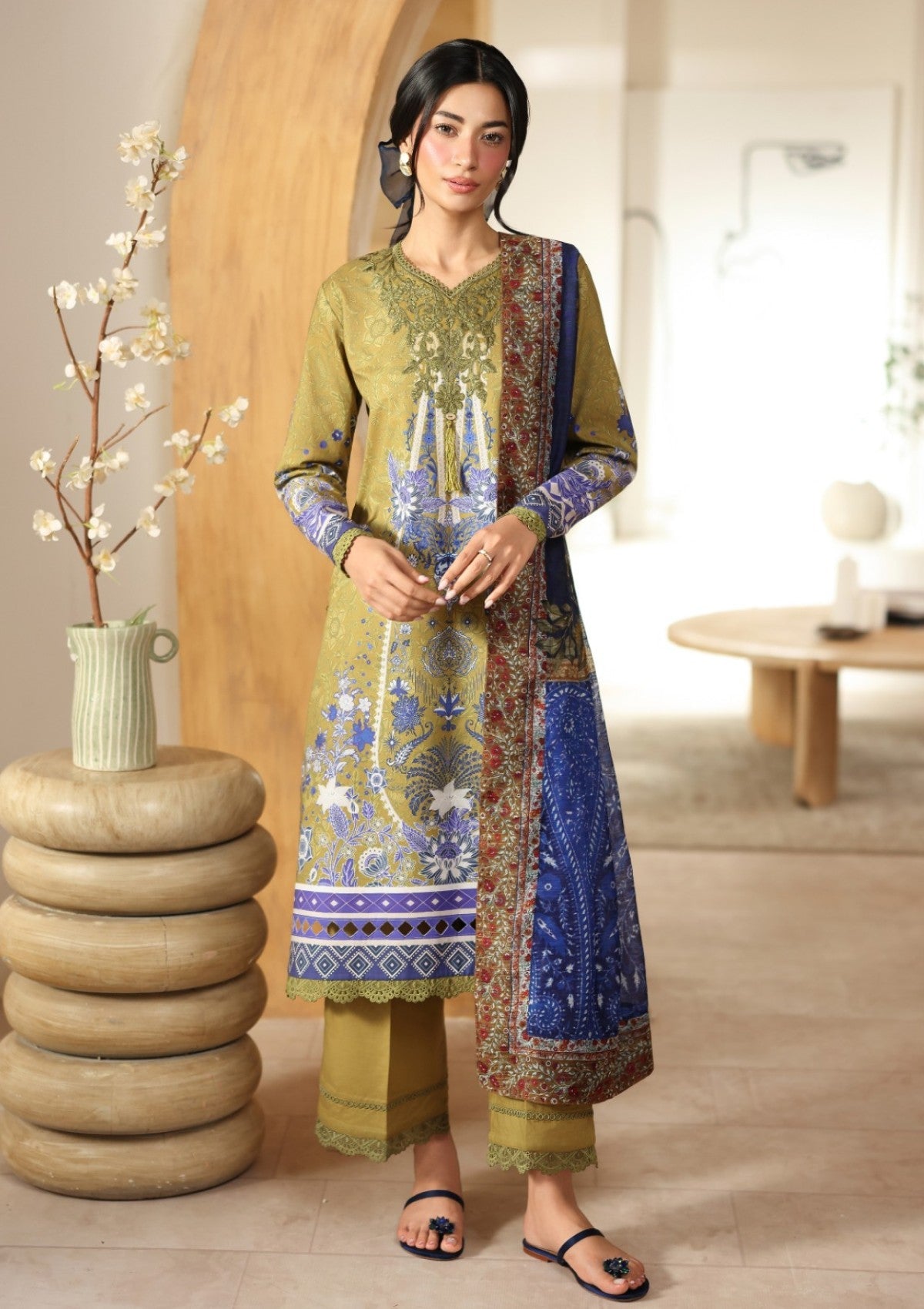 Lawn - Roheenaz - Pareesa 25 - Printed Cambric - RNZ#06B - MIRHA