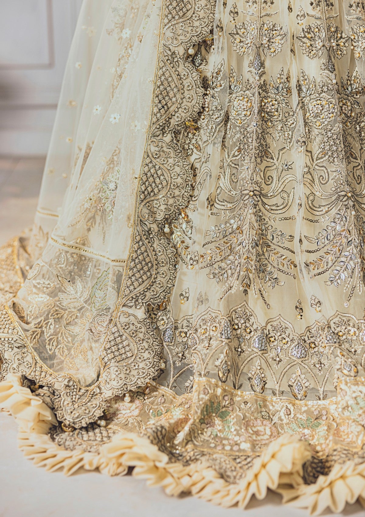 Formal Collection - Rubaaiyat - Wedding Edit 24 - Off White - Official Rubaaiyat - Agha Fabrics UK
