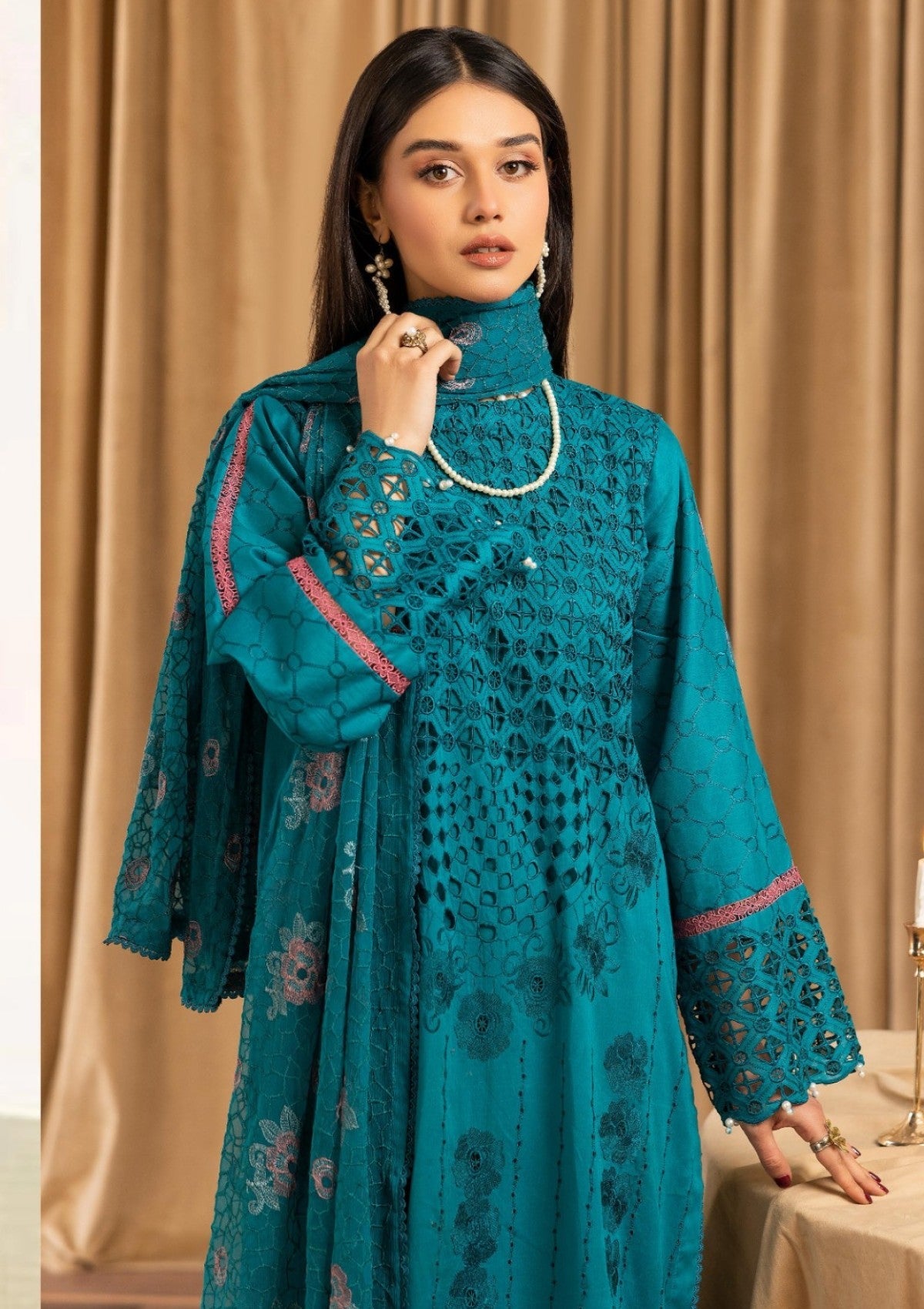 Lawn - Humdum - Elegant - Chikankari Unstitch - HEC25#04