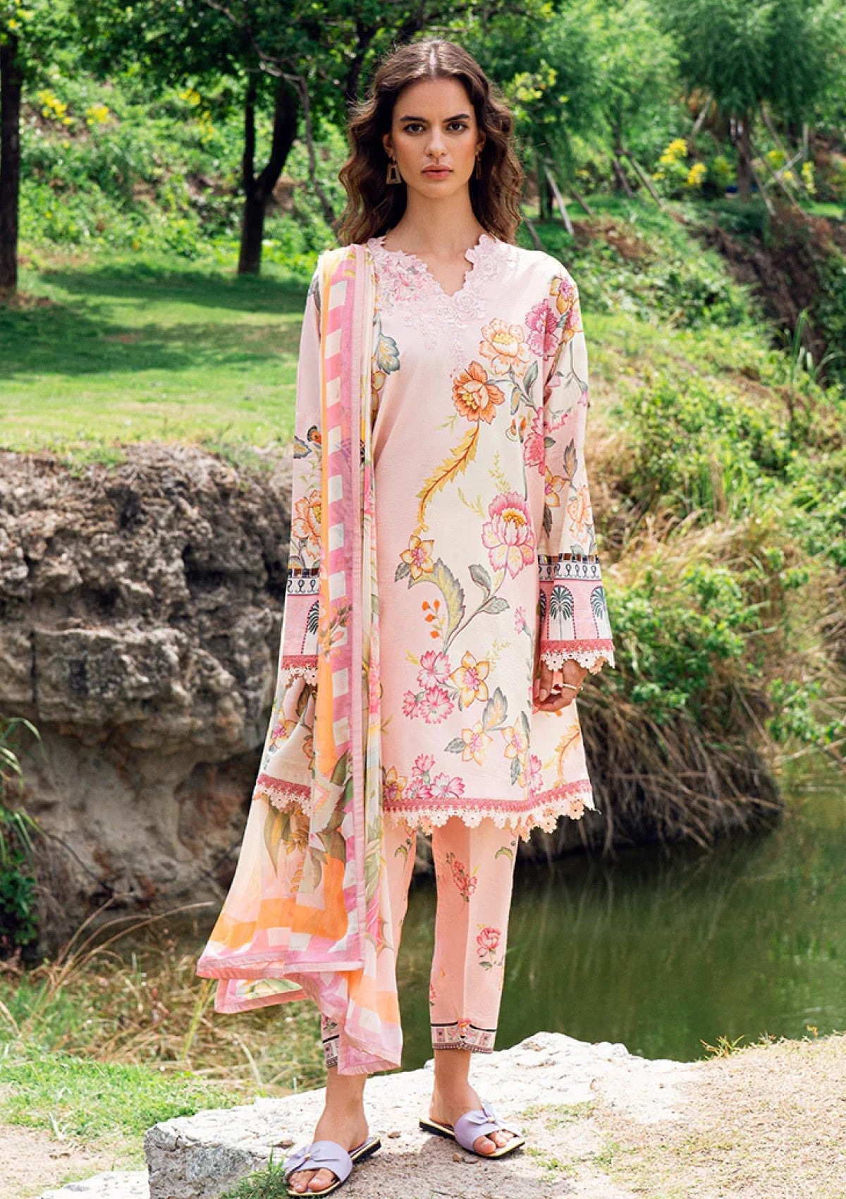 Lawn - Roheenaz - Garden Veil - Printed 25 - RGV#05-B - Wildflower fluff