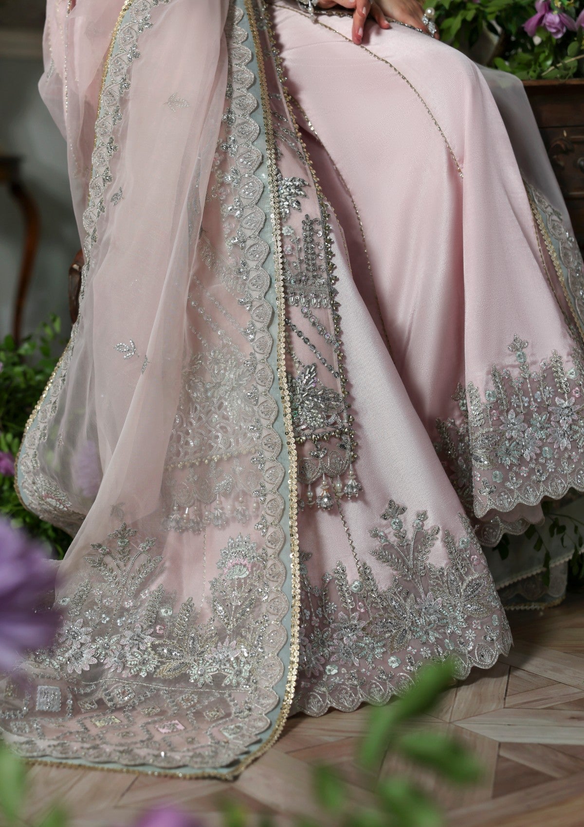 Formals - Akbar Aslam - Deewani 25 - ADF#1576 - Anvaha