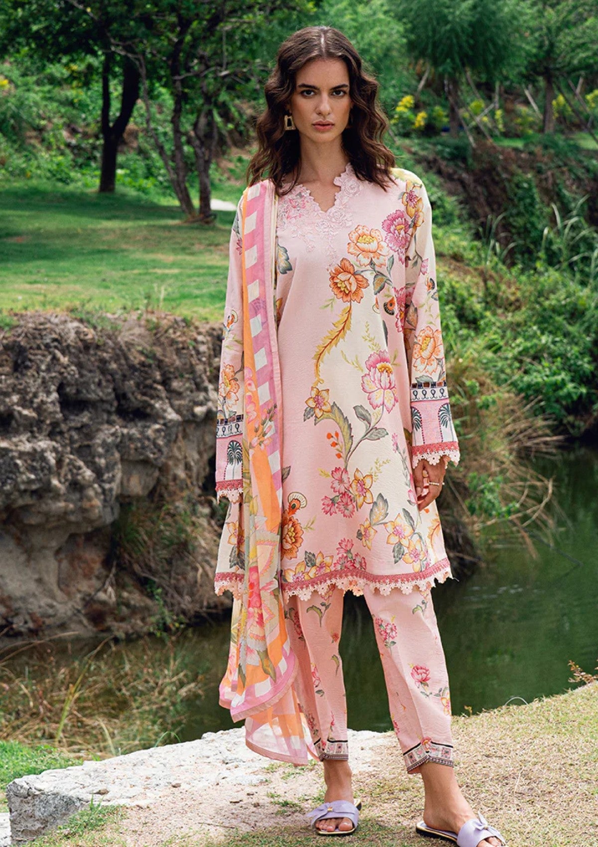 Lawn - Roheenaz - Garden Veil - Printed 25 - RGV#05-B - Wildflower fluff