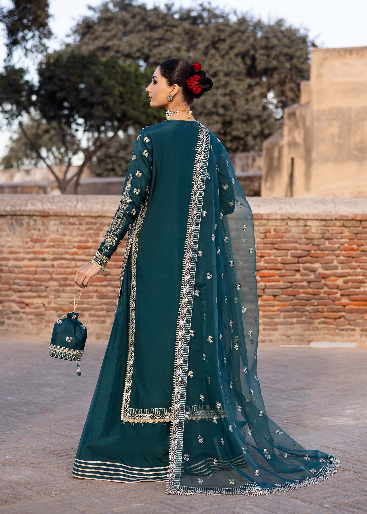 Akbar Aslam | Luxury Formals | Nazgul