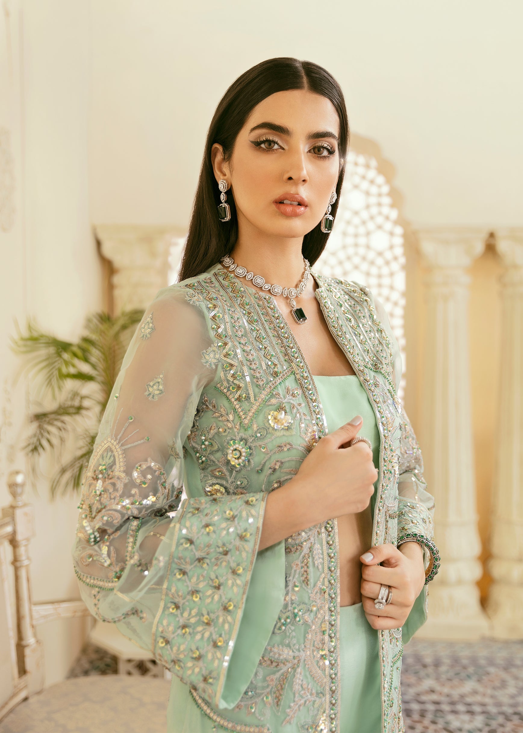 Akbar Aslam | Formals | Juan