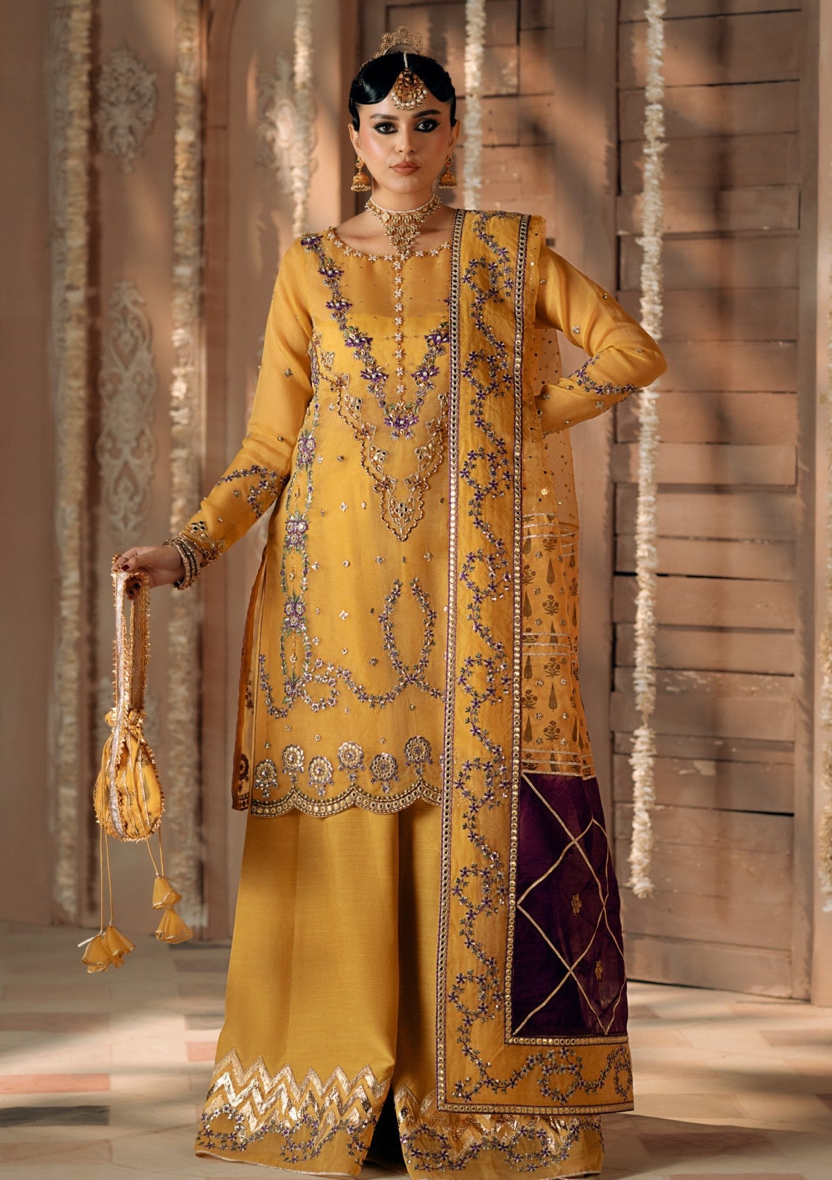 Pret - Fozia Khalid - Chamakh Dhamakh - Wedding Festivity - Mayun
