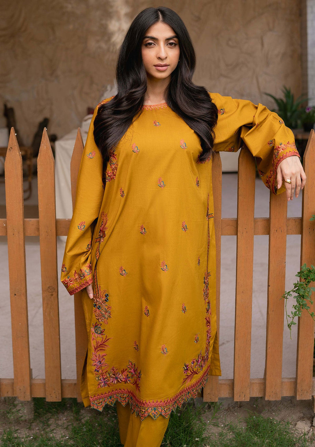 Pret Collection - Humdum - Embroidered Lawn - D#02