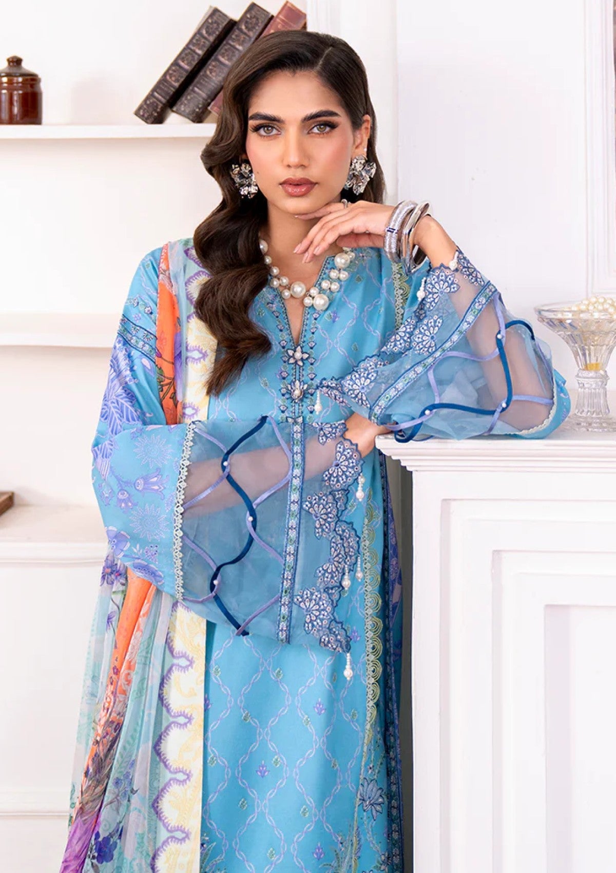 Winter - Roheenaz - Aezel - Embroidered Cambric - RC25#06 B - Miren
