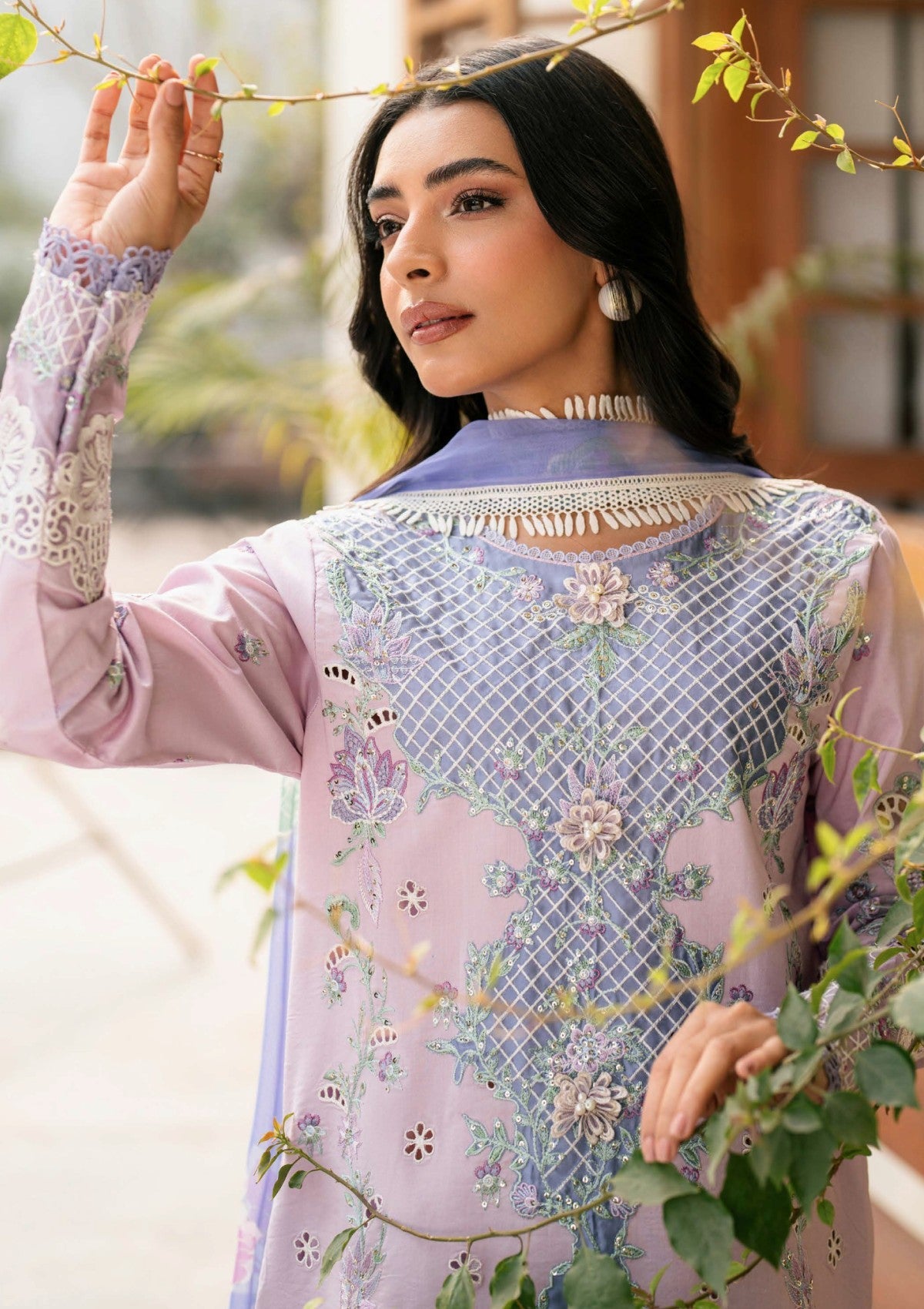 Lawn - Roheenaz - Aashiyana - Luxury 25 - RAL#02-B - Hafsa