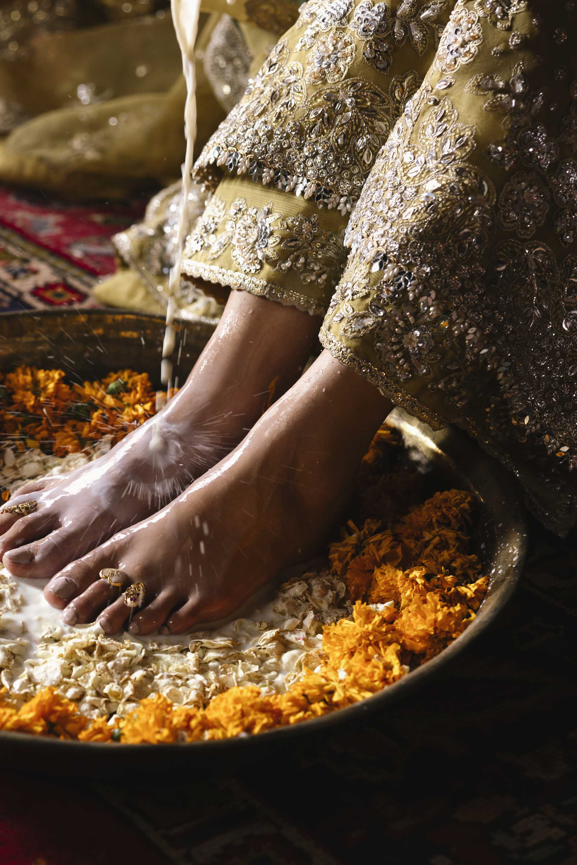 Akbar Aslam | Formals | Roshanara