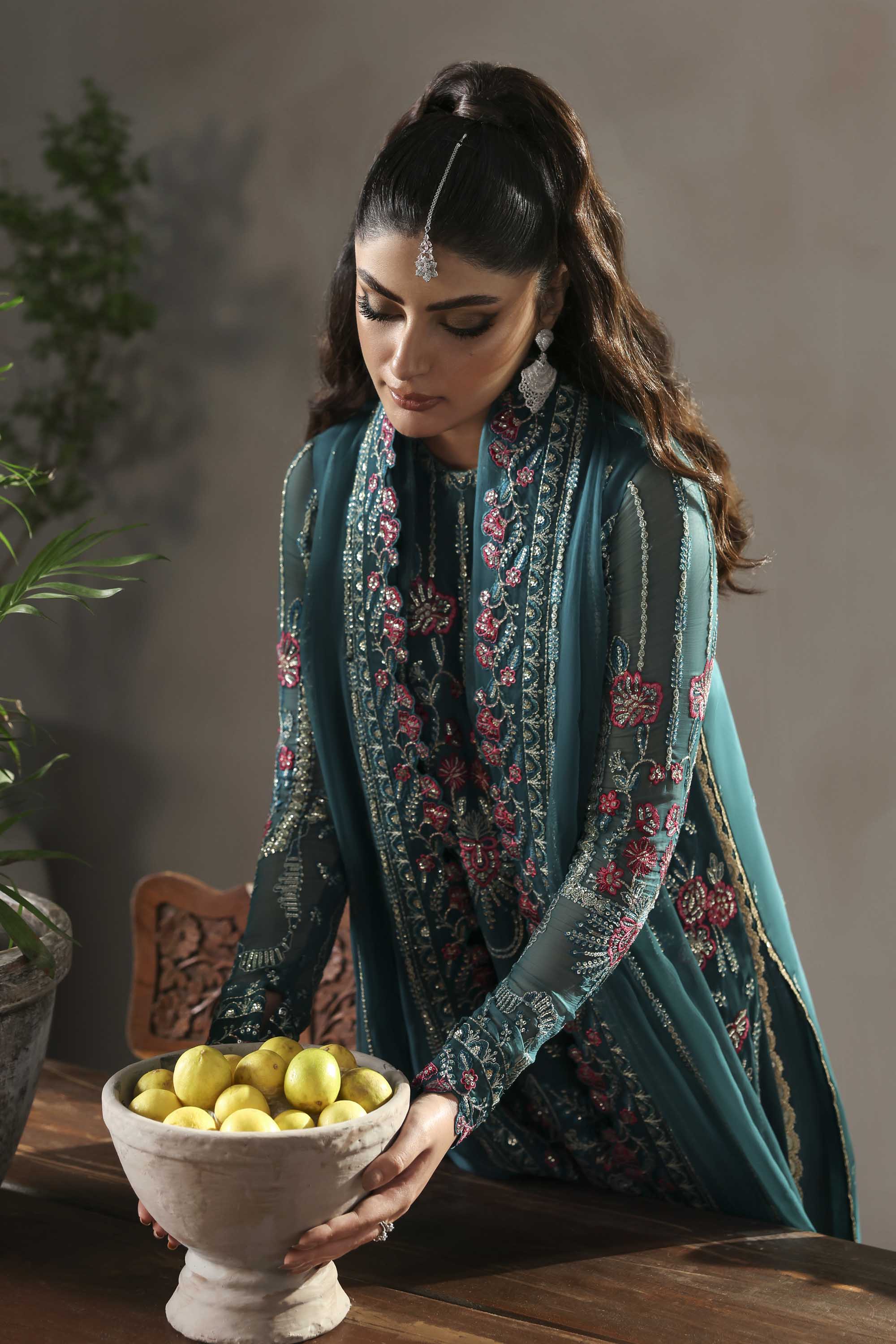 Akbar Aslam | Formals | Scarzia