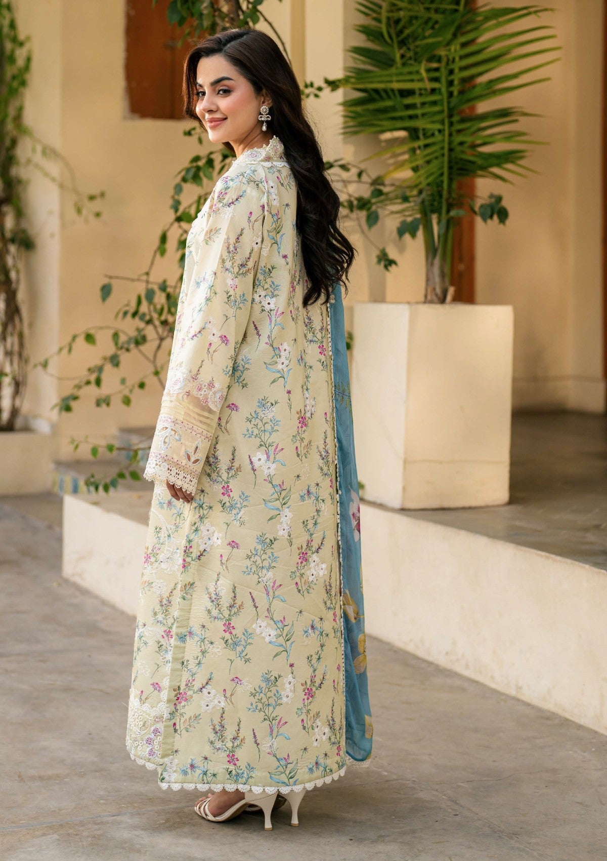 Lawn - Roheenaz - Aashiyana - Luxury 25 - RAL#05-B - Maha