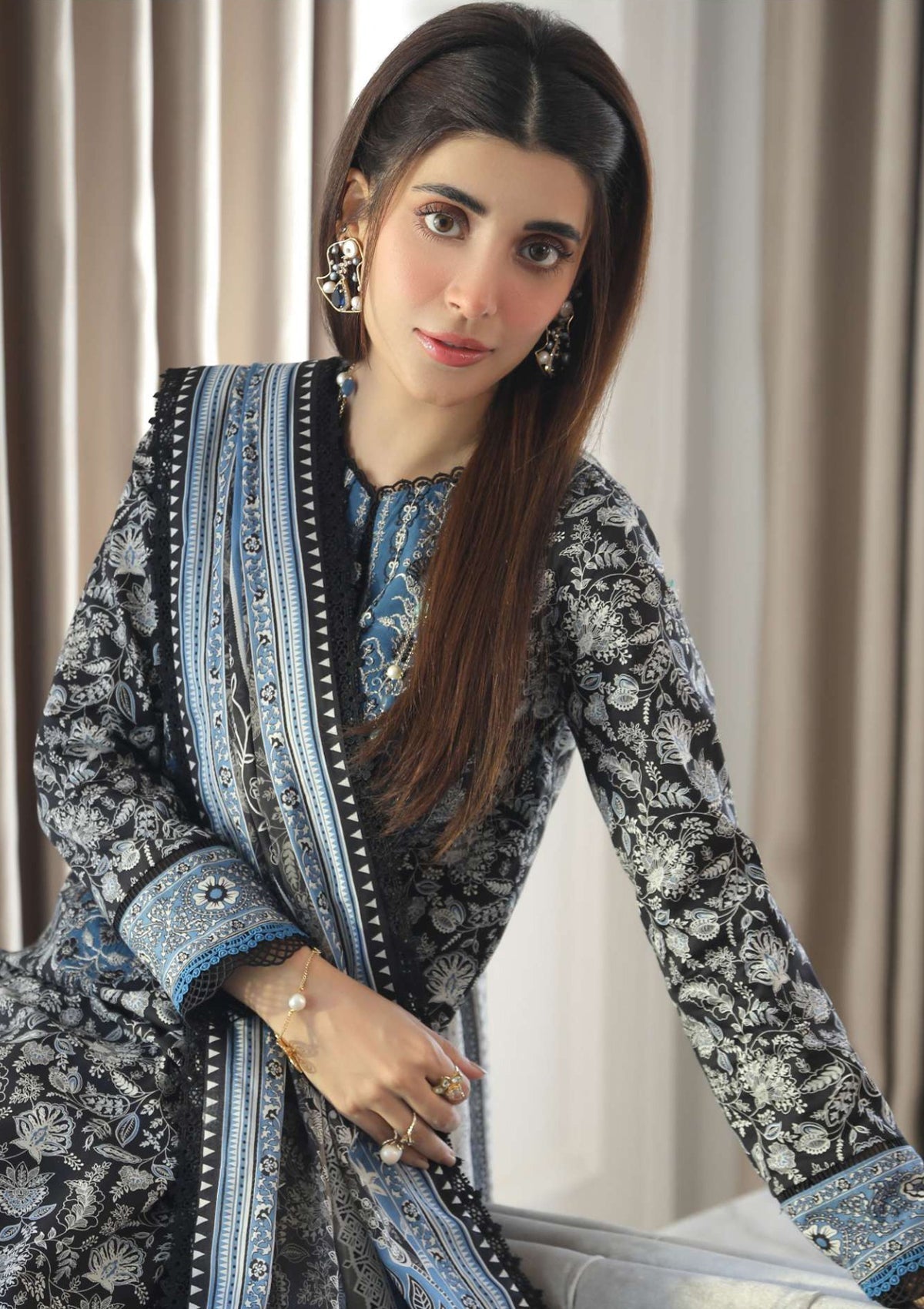 Lawn Collection - Asim Jofa - Aira - AJAI#40 - Official Asim Jofa - Agha Fabrics UK