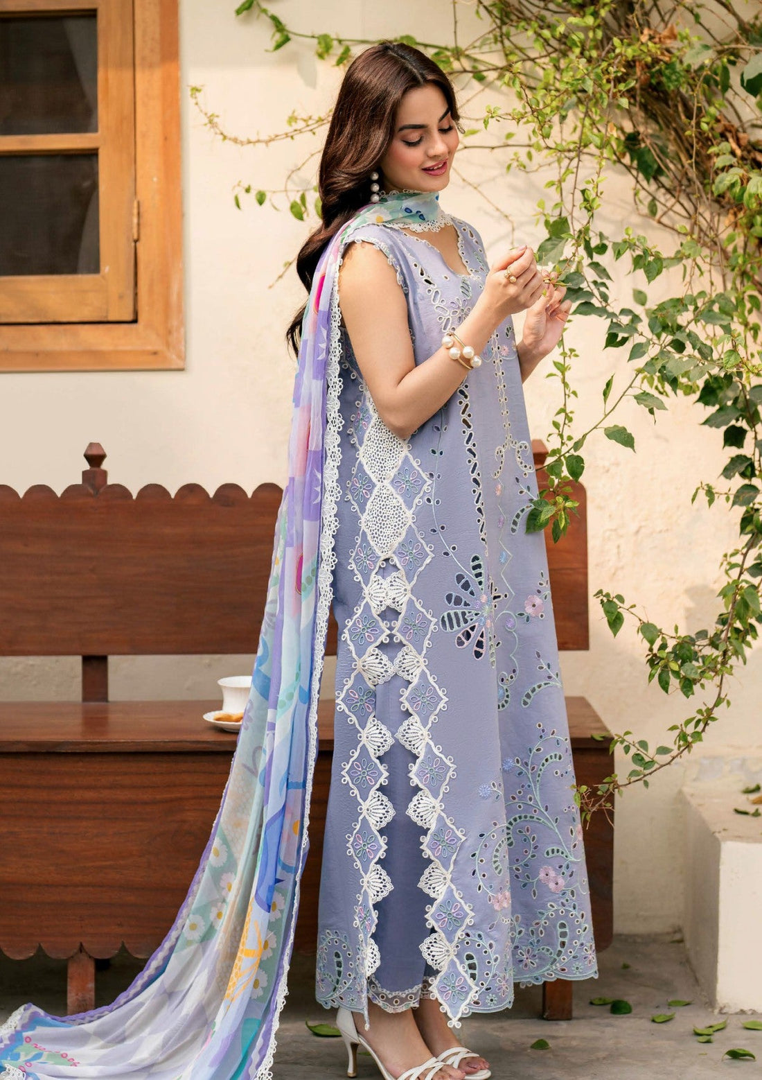 Lawn - Roheenaz - Aashiyana - Luxury 25 - RAL#08-A - Komal