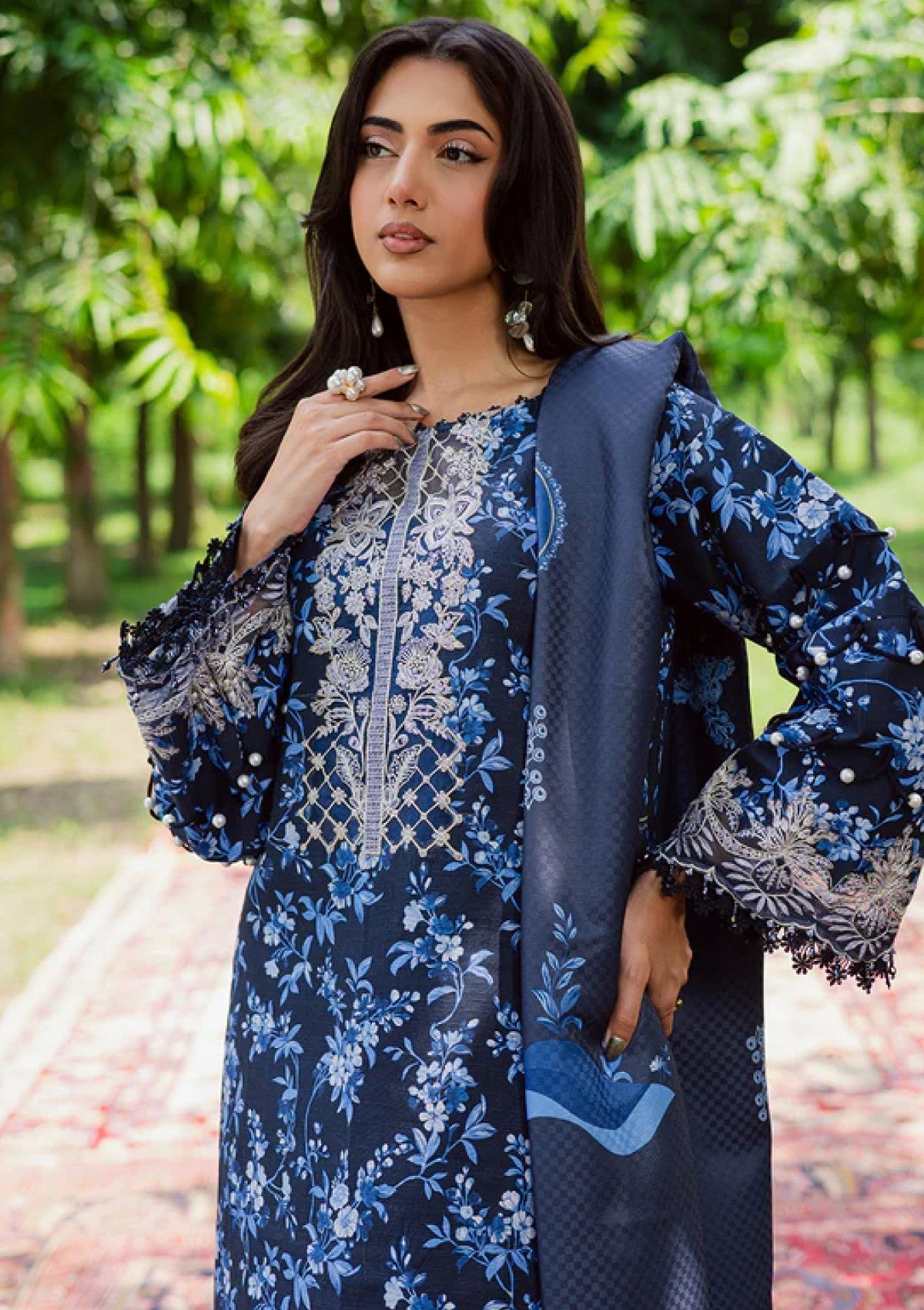 Winter - Parishay - Rang e Sarma - Khaddar 25 - SAR#11