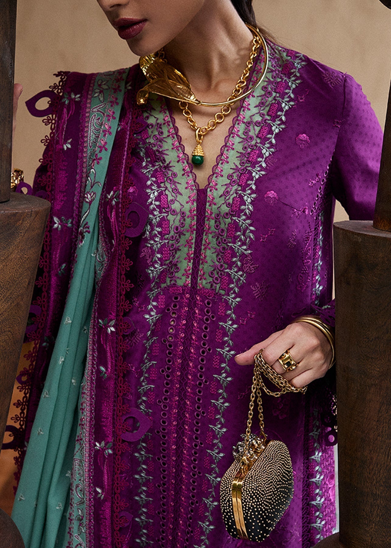 Suffuse | Luxury Lawn 25 | OIRA