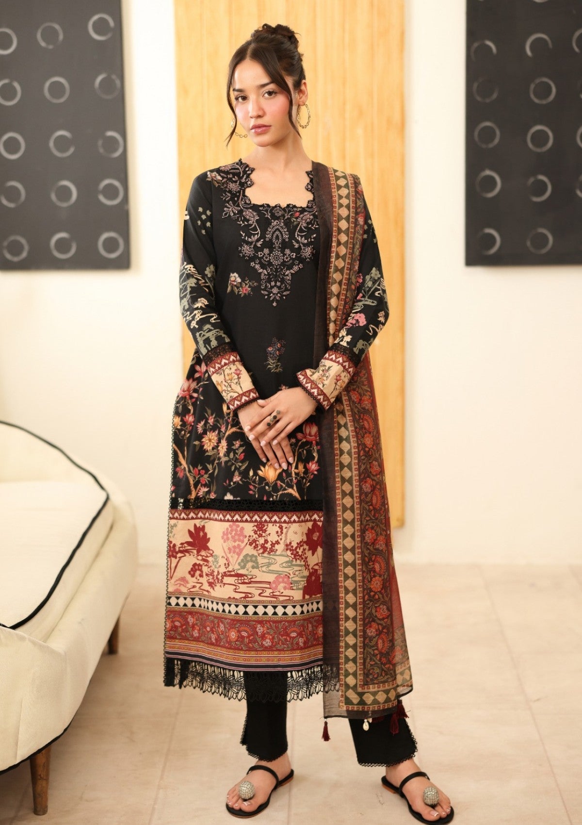 Lawn - Roheenaz - Pareesa 25 - Printed Cambric - RNZ#01ÃÂÃÂ - ZAIMA