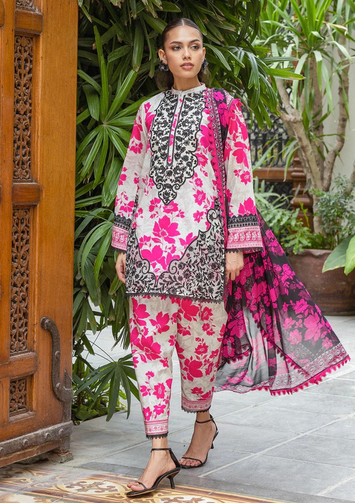 Lawn - Zainab Chottani - Tahra - Volume 2 - Nysa