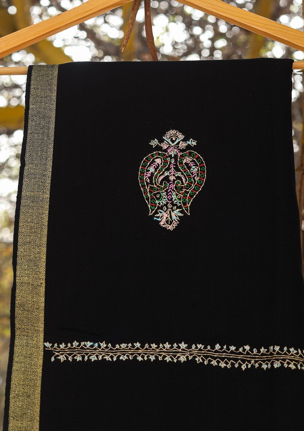 Wool Needle Work Shawl D - 33 - Black