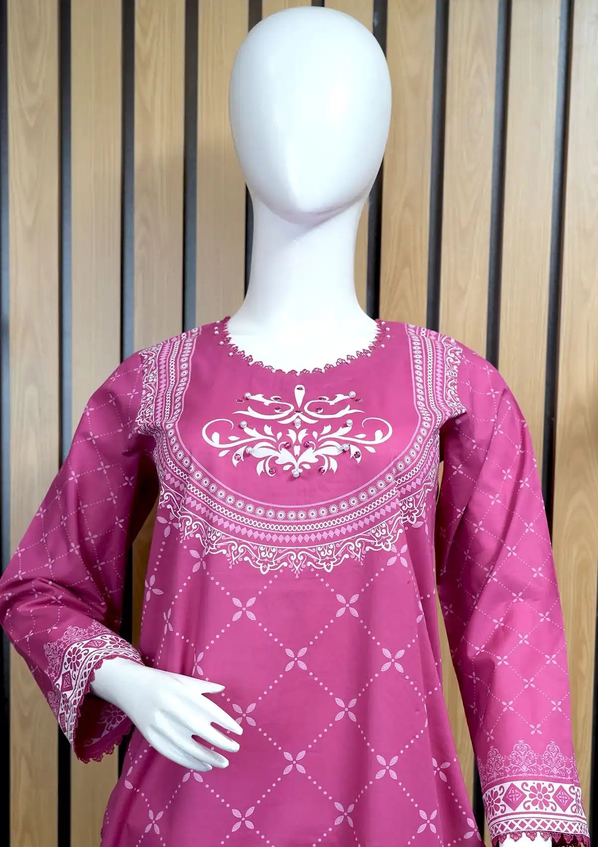 Winter Collection - Madiha Jahangir - Gulmira - Cambric - 2 pcs - D#05 - Official Madiha Jahangir - Agha Fabrics UK