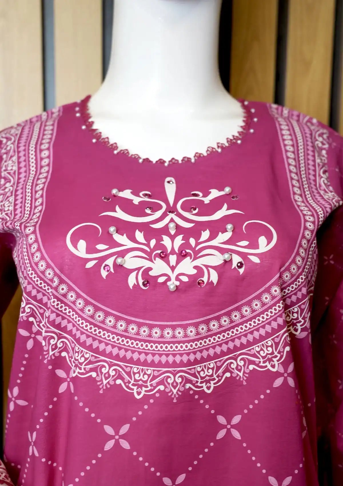 Winter Collection - Madiha Jahangir - Gulmira - Cambric - 2 pcs - D#05 - Official Madiha Jahangir - Agha Fabrics UK