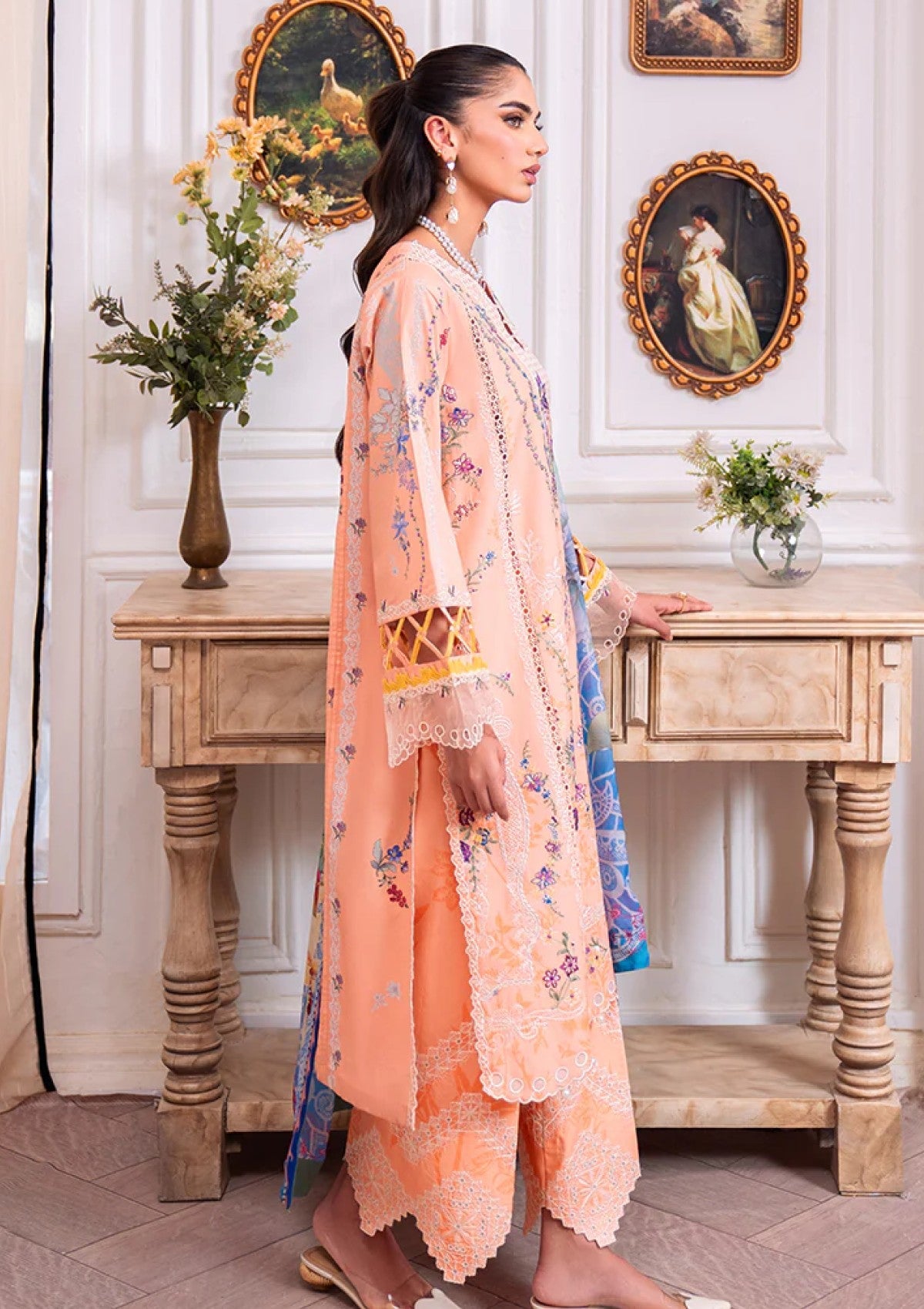 Winter - Roheenaz - Aezel - Embroidered Cambric - RC25#02 A - Amal