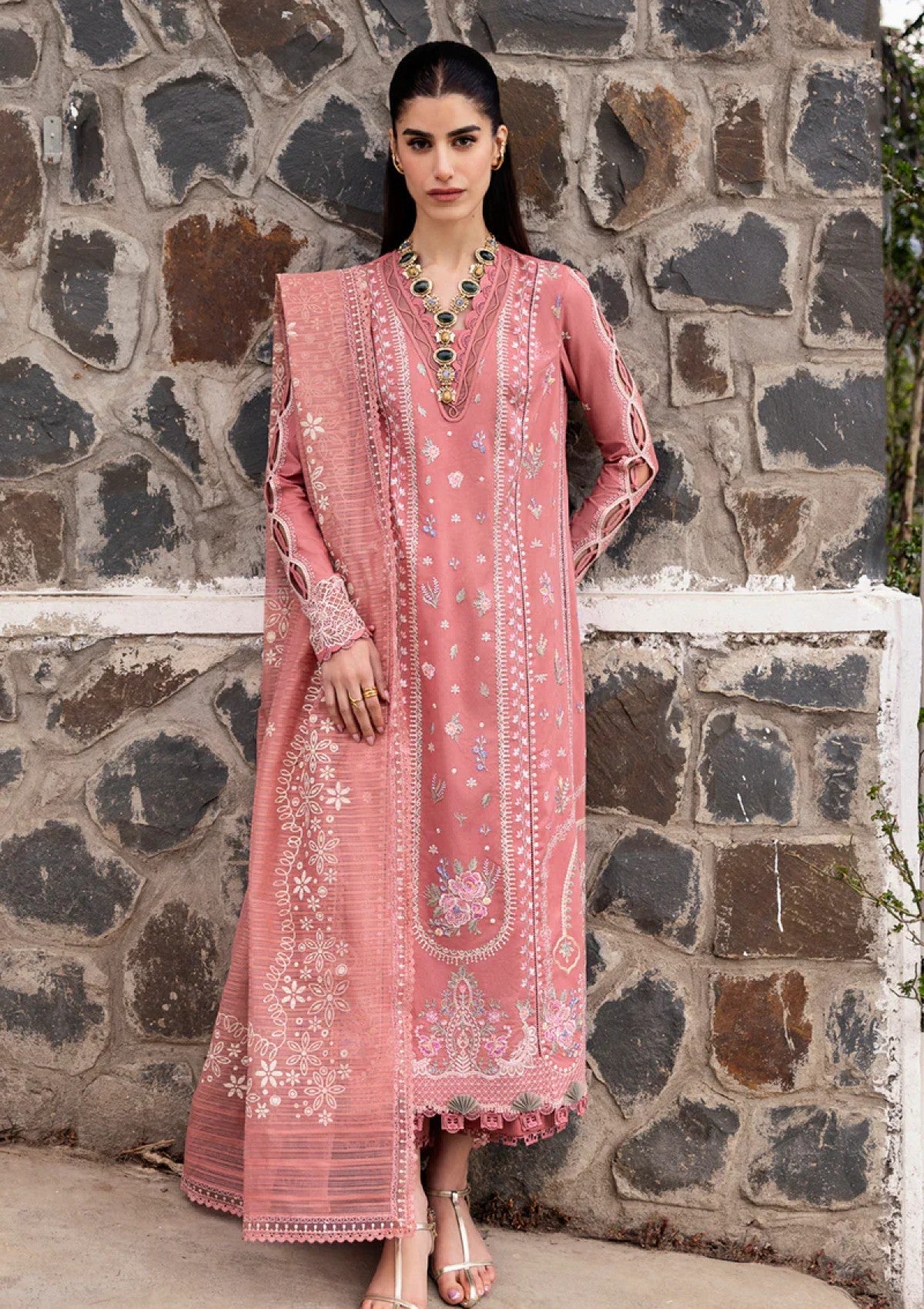 Lawn - Qalamkar - Qlinekari 25 - DC#03 - Moya