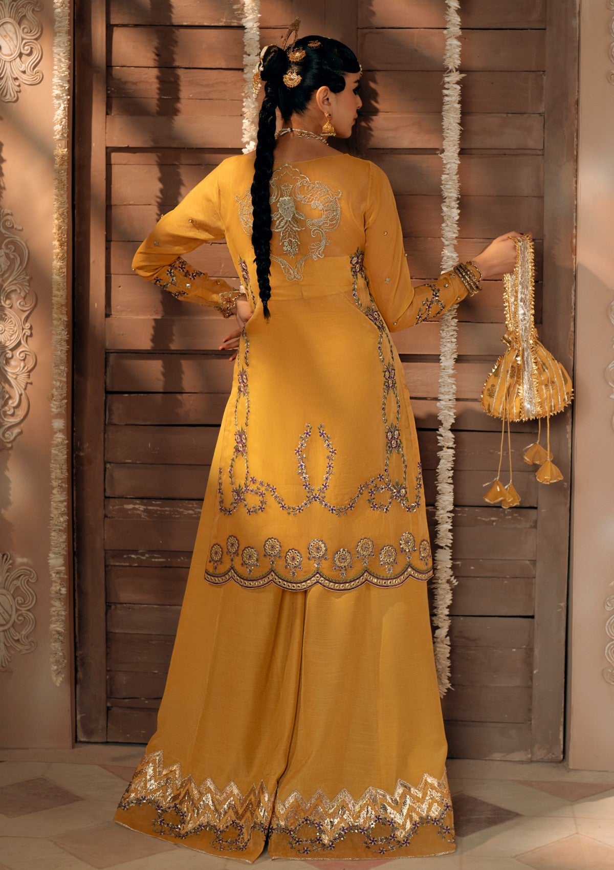 Pret - Fozia Khalid - Chamakh Dhamakh - Wedding Festivity - Mayun