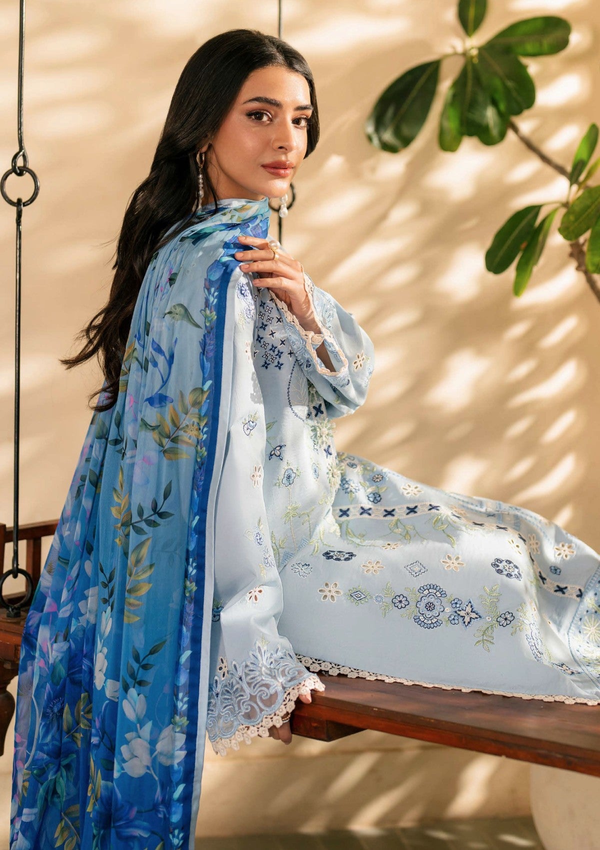 Lawn - Roheenaz - Aashiyana - Luxury 25 - RAL#07-B - Mahnoor
