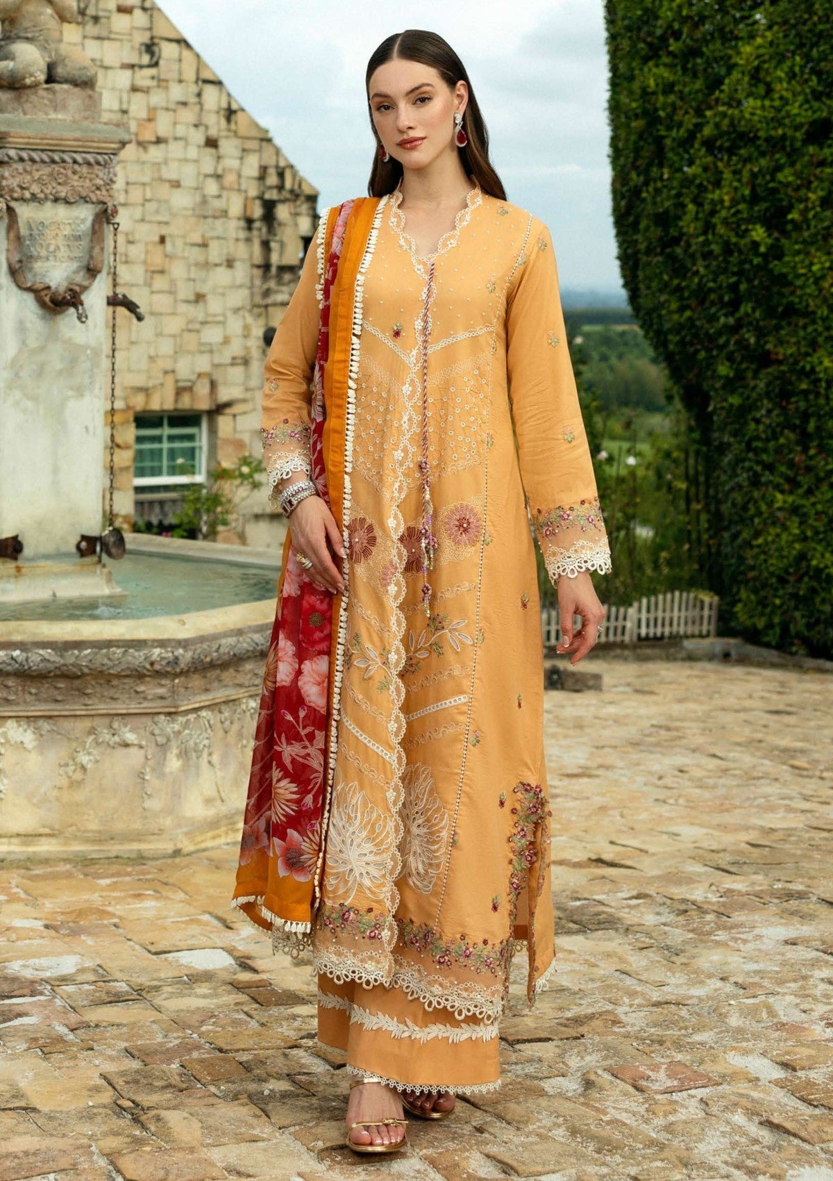 Lawn - Roheenaz - Flanerie - RN25#8A - Patricia