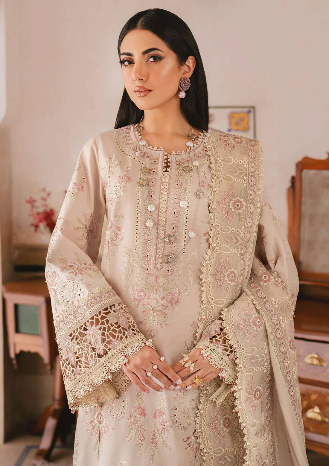 Lawn Collection - Akbar Aslam - Hayat - Eid - D#124 - Daisy