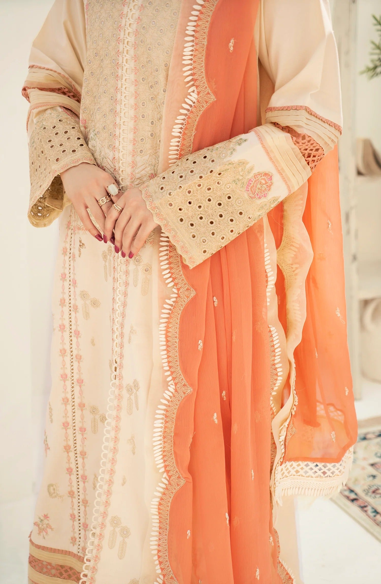Lawn Collection - Maryum N Maria - Amaya - Graceful Beige (MLFD-127)