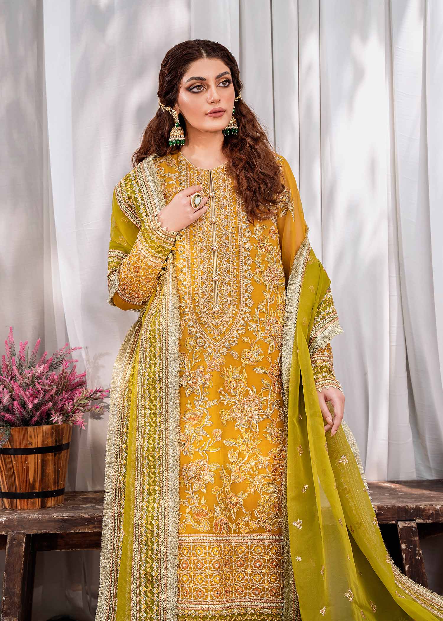 Akbar Aslam | Formals | Rohi