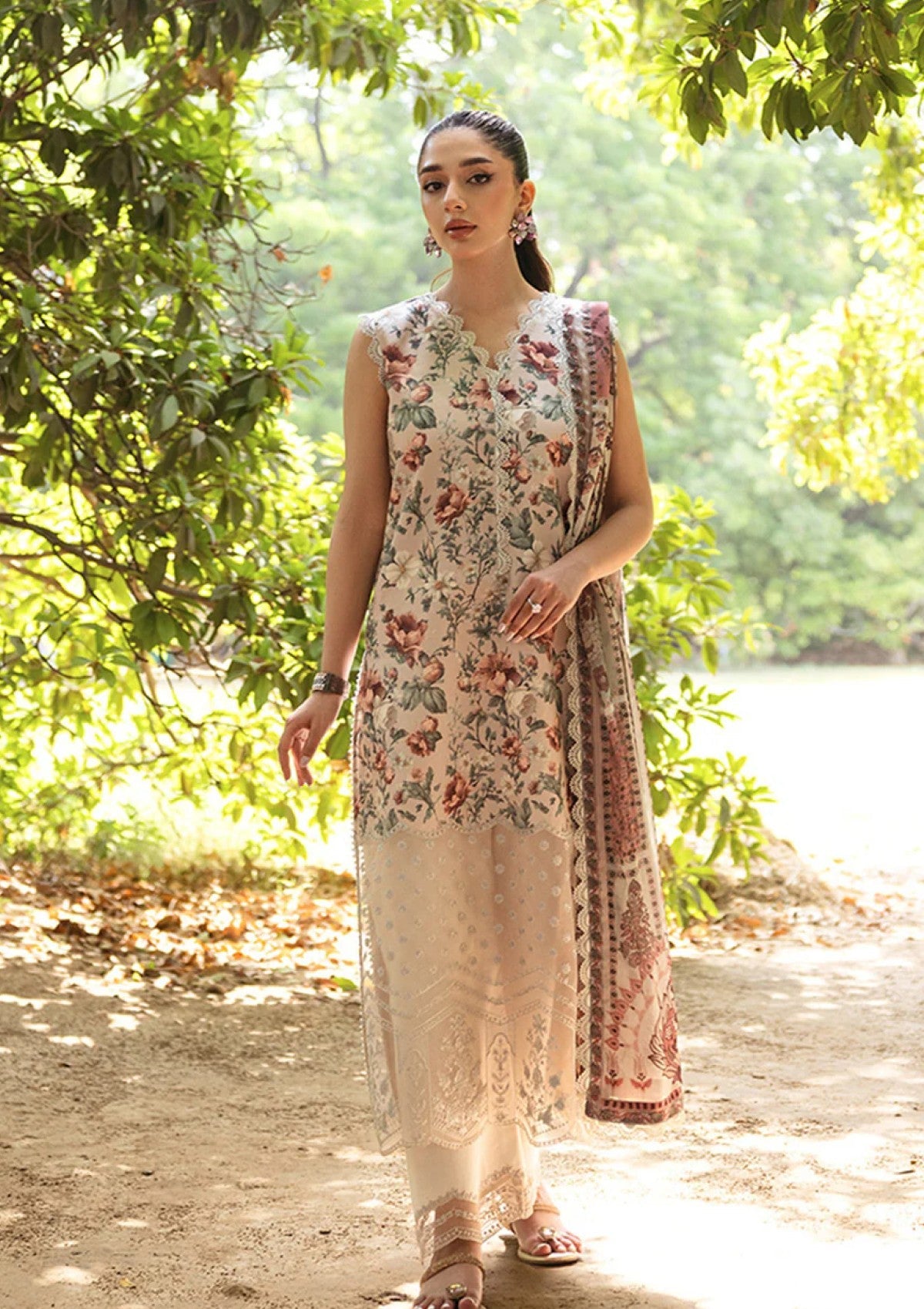 Lawn Collection - Zainab Chottani - Tahra Lawn 24 - ZCT24#5B