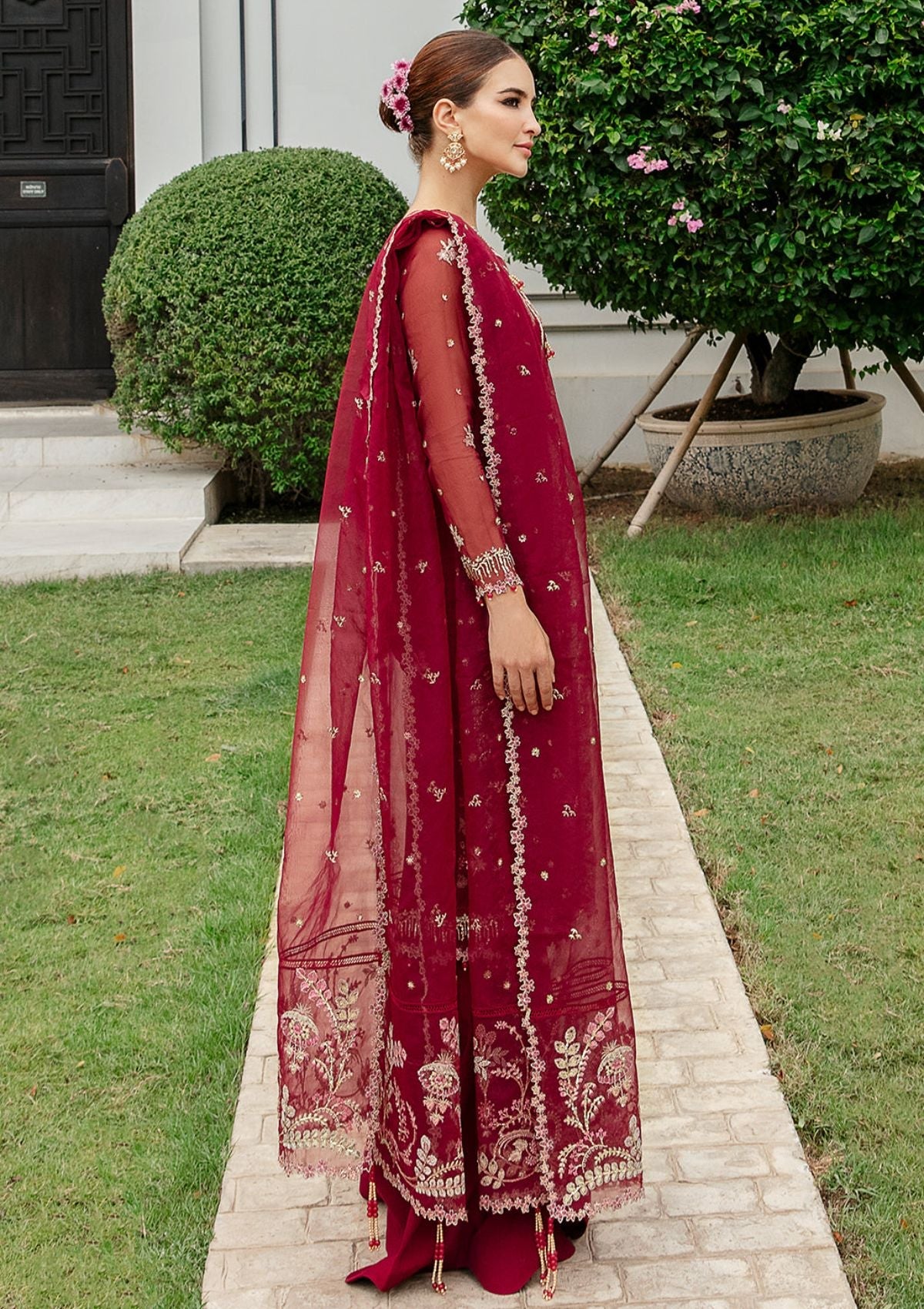 Formal Collection - Saad Shaikh - Luminous - AVA