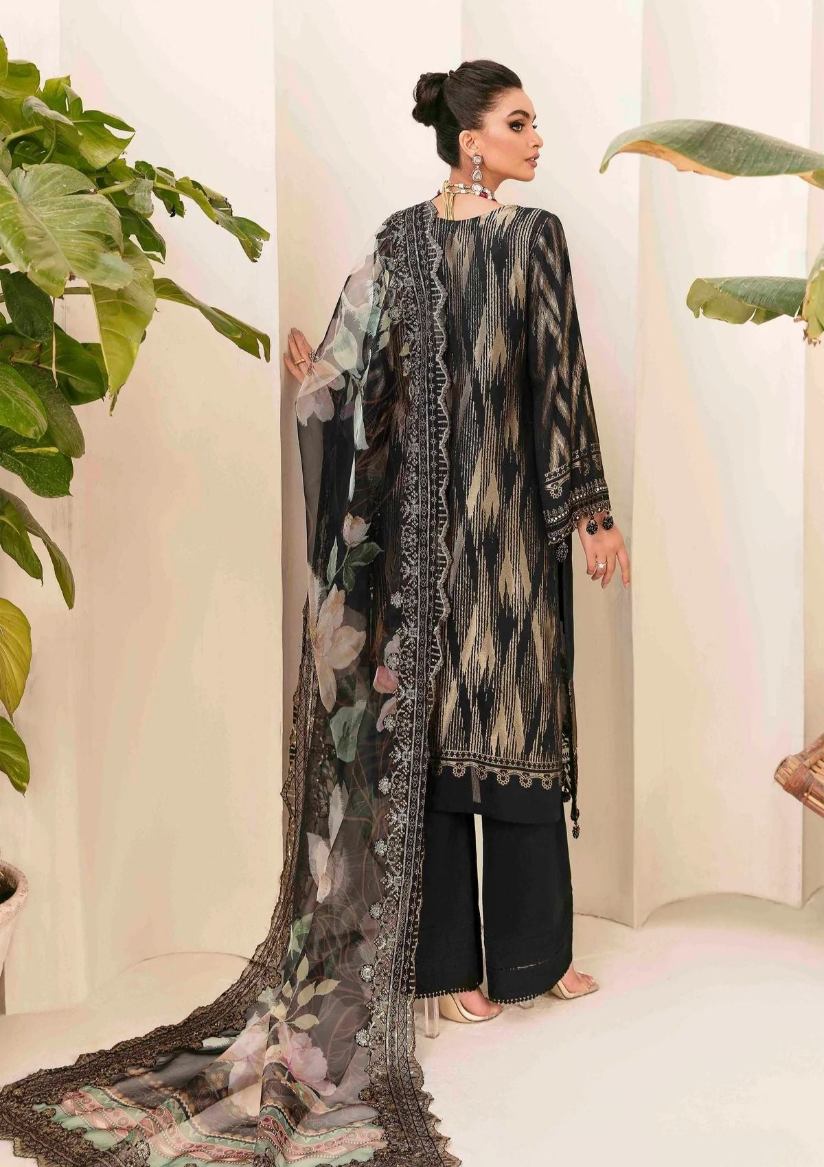 Lawn Collection - Nureh - Maya Jacquard - Cambric - NJ#44