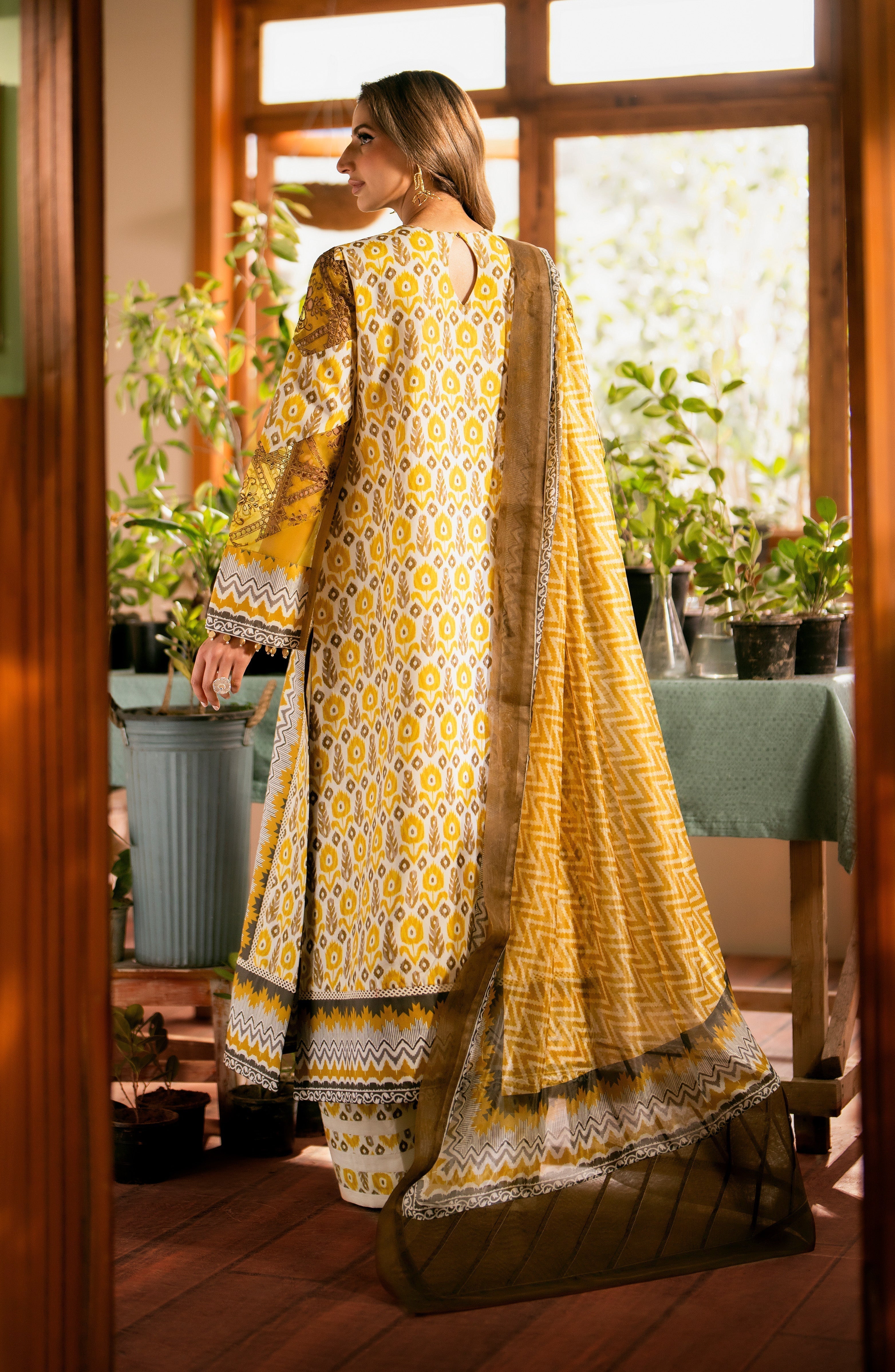 Maryum N Maria | Luxury Lawn 24 | Layla -  Maryum N Maria Luxury -  Agha Fabrics