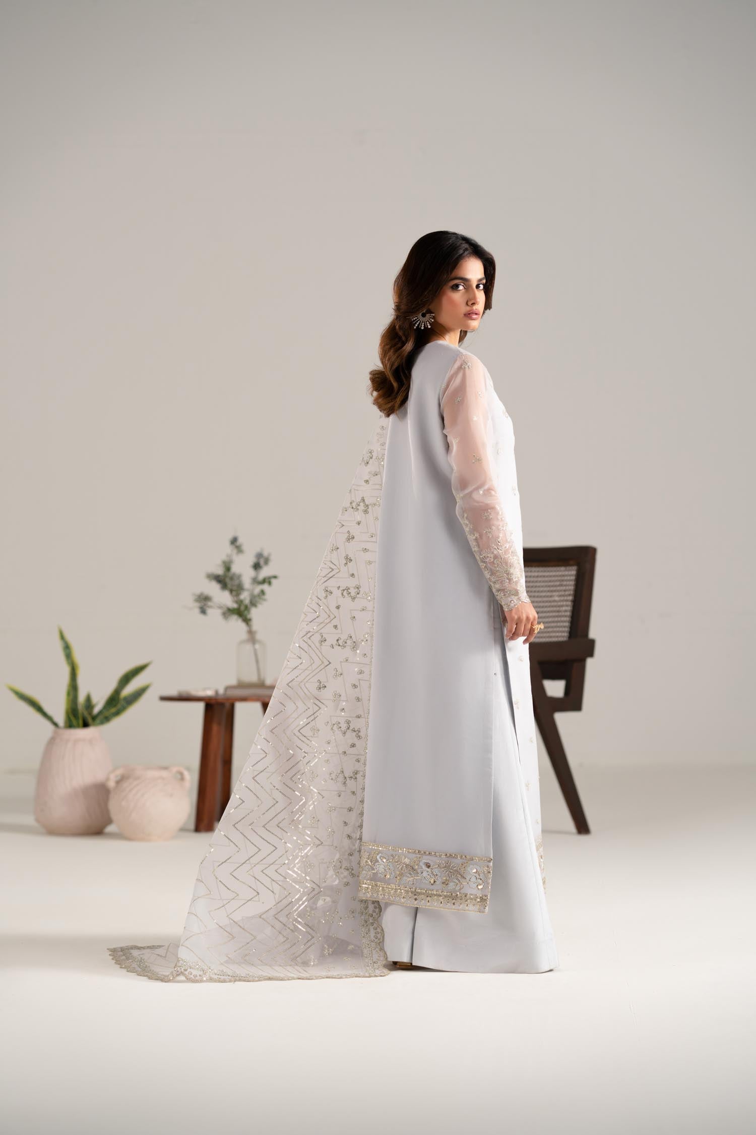 Akbar Aslam | Formal Pret | Roshini