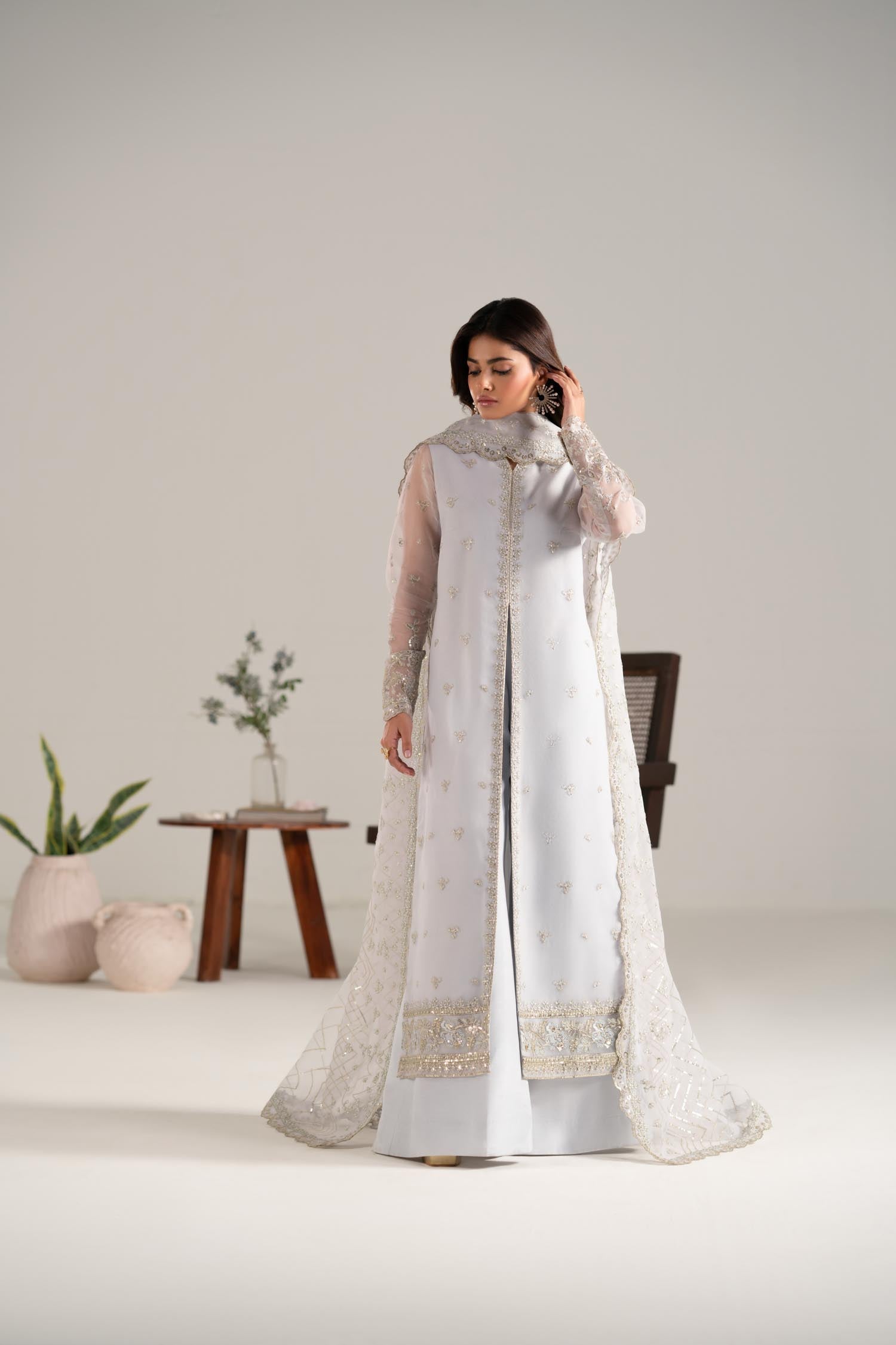 Akbar Aslam | Formal Pret | Roshini