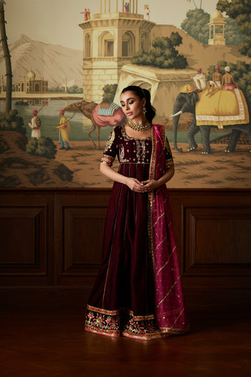 Mina Hassan | Velvet Luxe | Daaniya