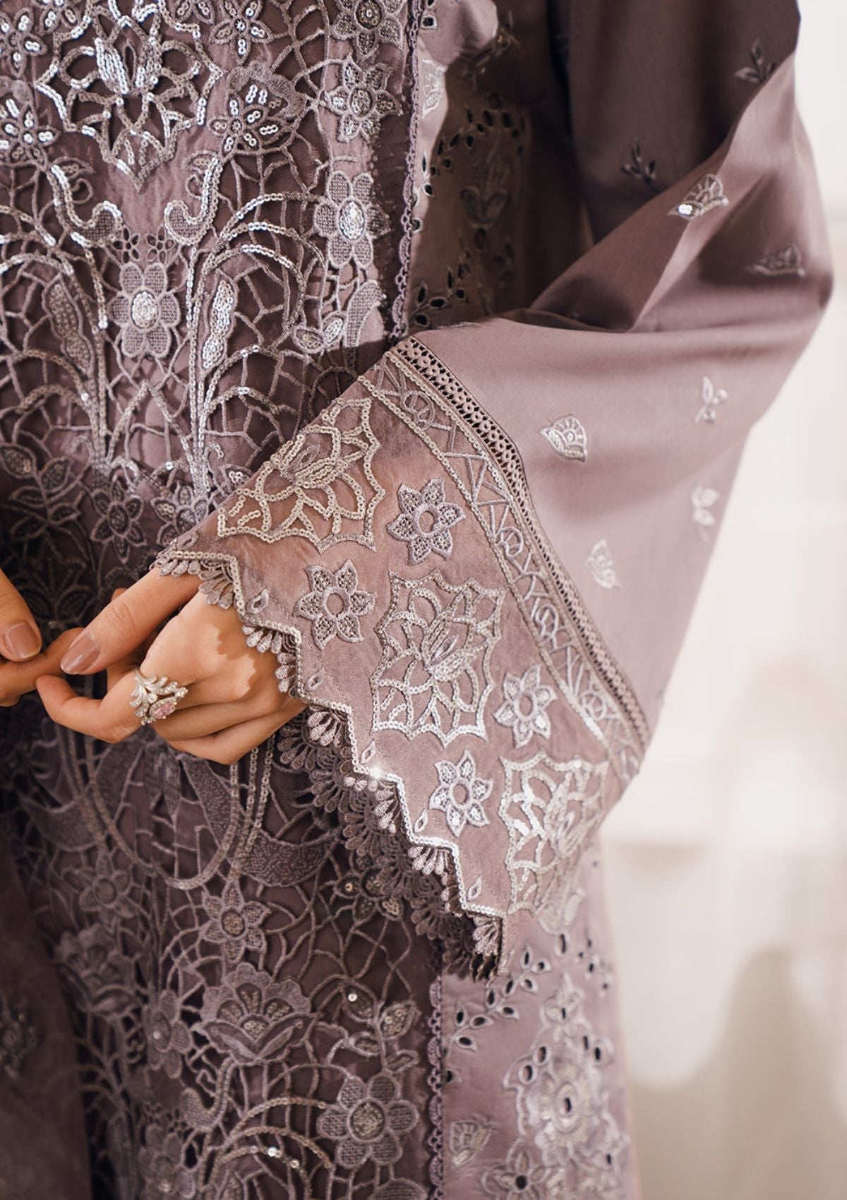 Lawn Collection - Bin Ilyas - Naqsh - D#5A - SEVGI