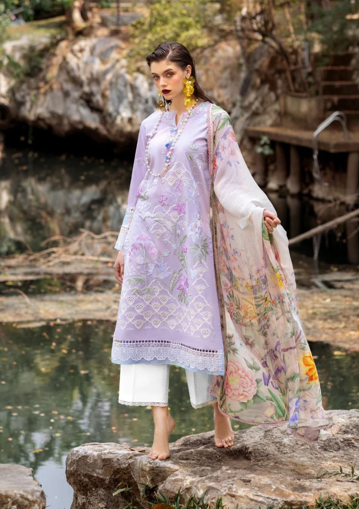 Lawn Collection - Roheenaz - Dahlia - DEL24#03 - B - Iris