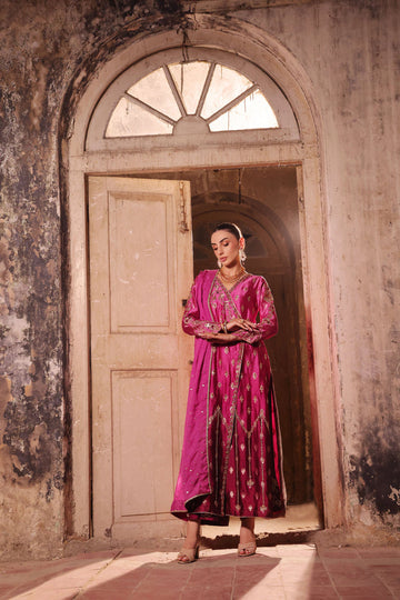 Wahaj M Khan | Banno Formals | Magenta Ombre Bano