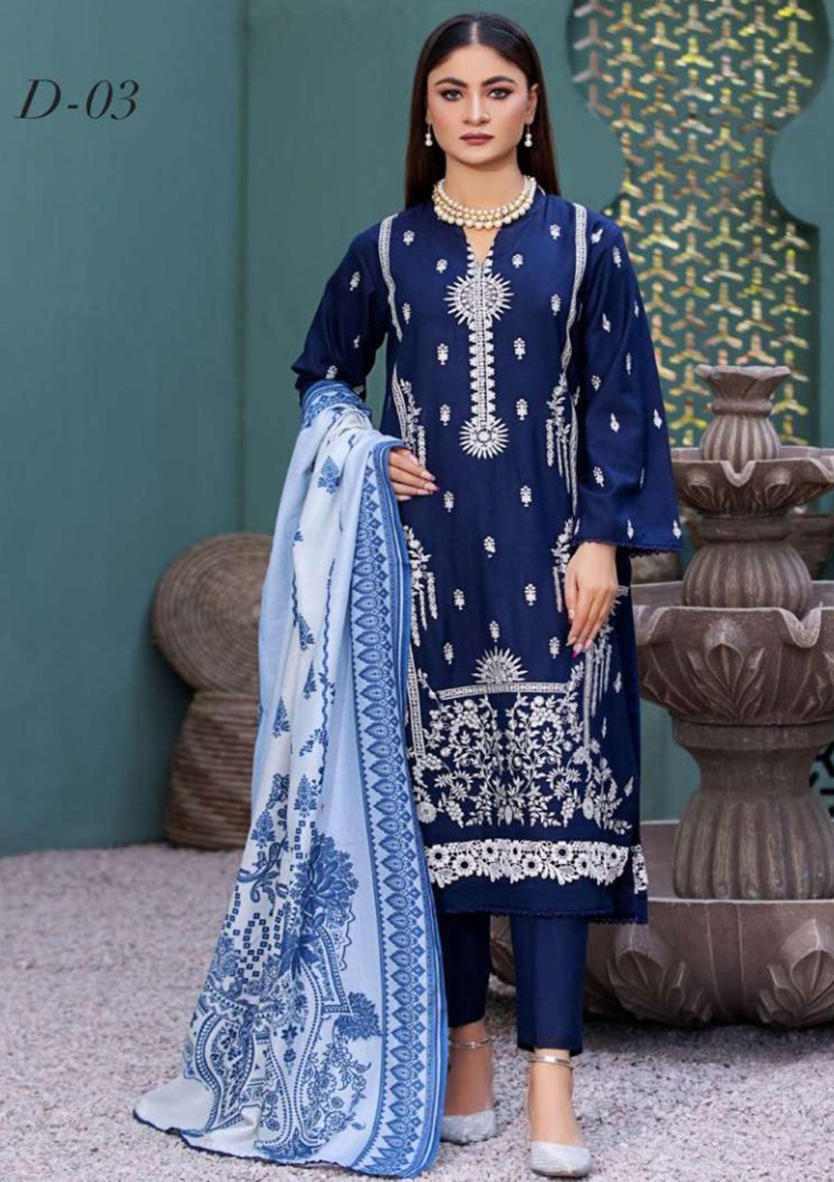 Winter Collection - Noor Jahan - Crimson - D#03