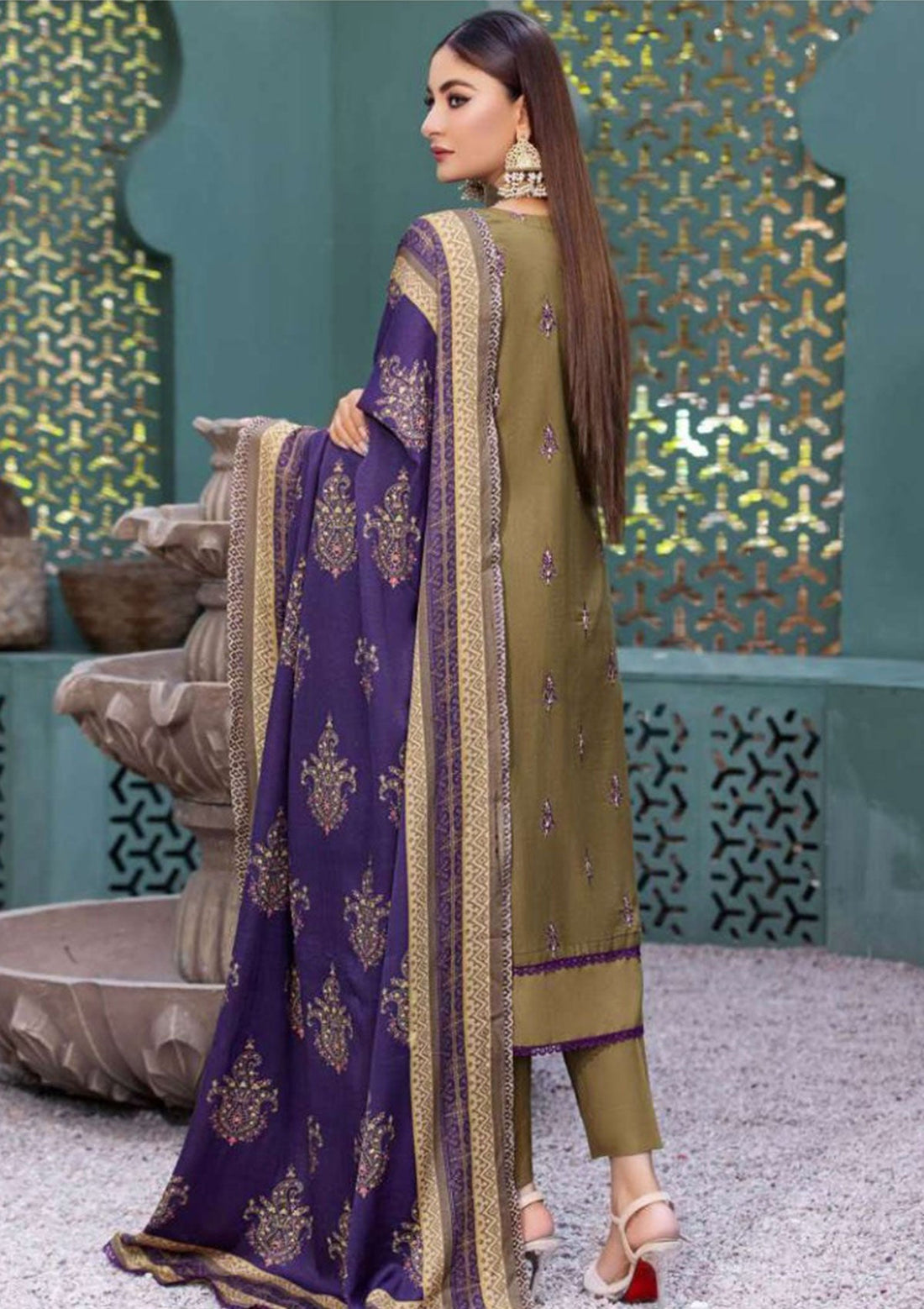 Winter Collection - Noor Jahan - Crimson - D#04
