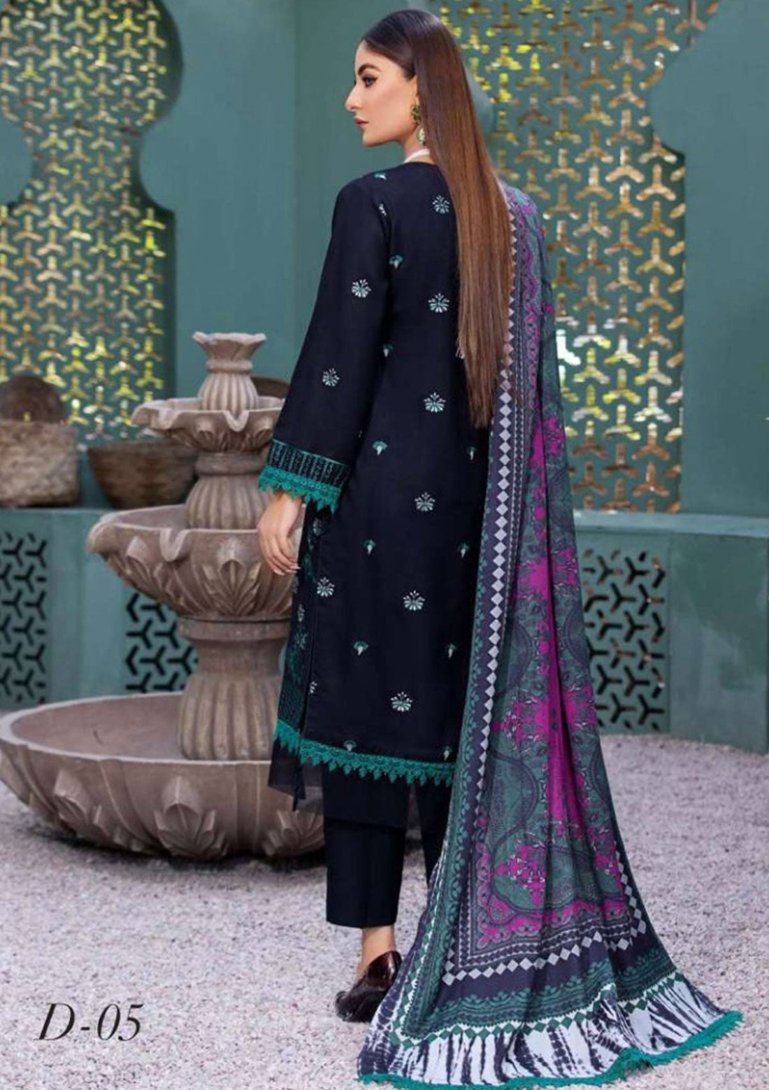 Winter Collection - Noor Jahan - Crimson - D#05