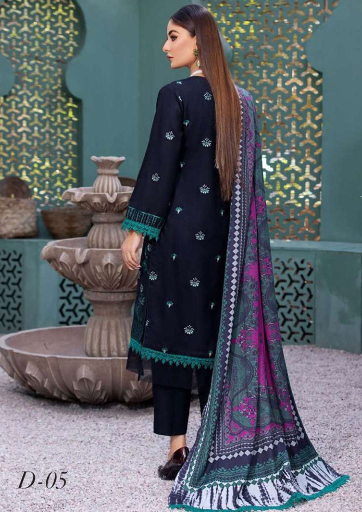 Winter Collection - Noor Jahan - Crimson - D#05