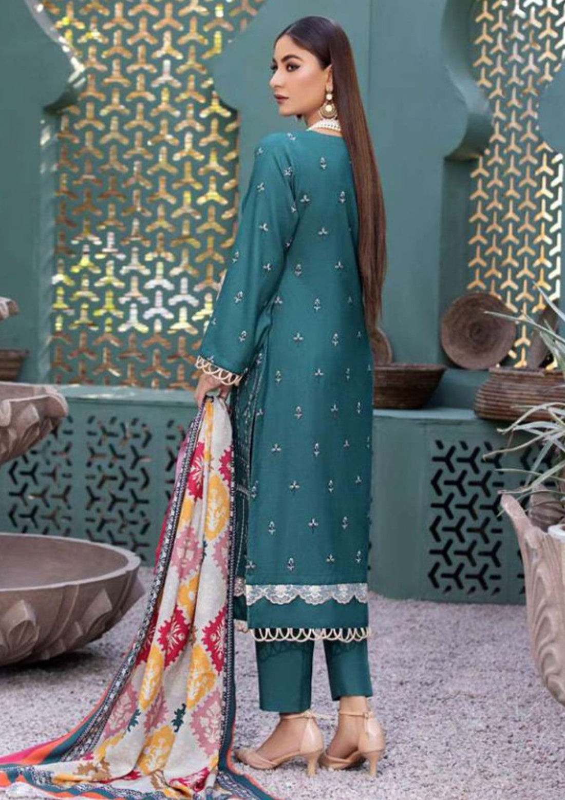 Winter Collection - Noor Jahan - Crimson - D#08