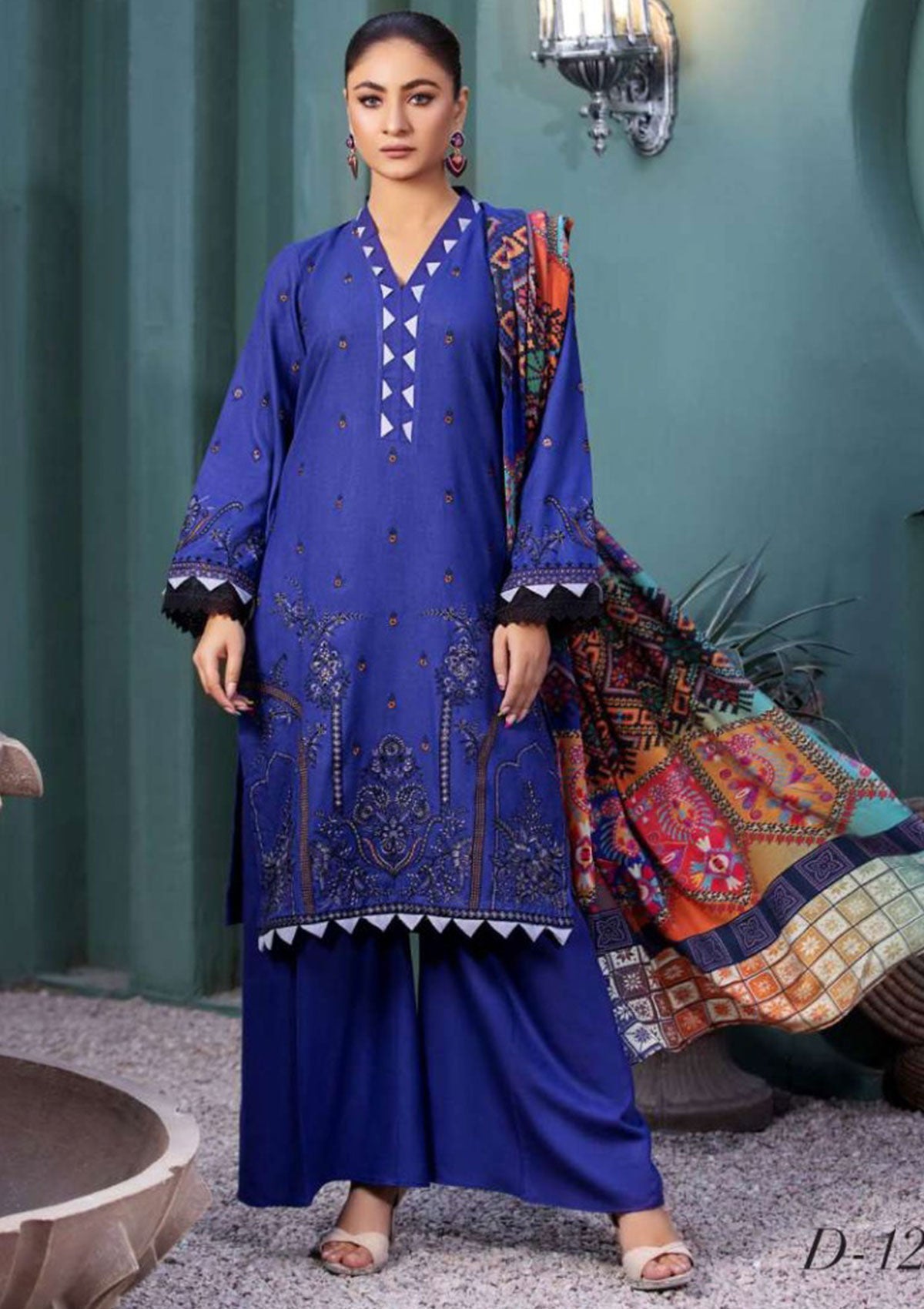 Winter Collection - Noor Jahan - Crimson - D#12